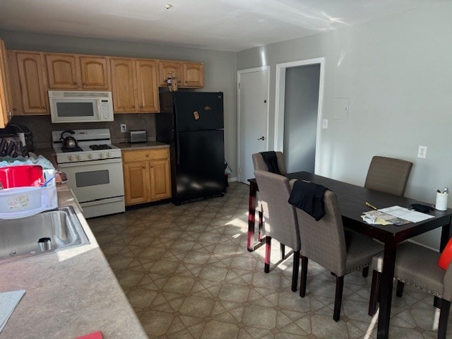 26 Frank St Unit 26, Dracut, MA 01826 - Image 6