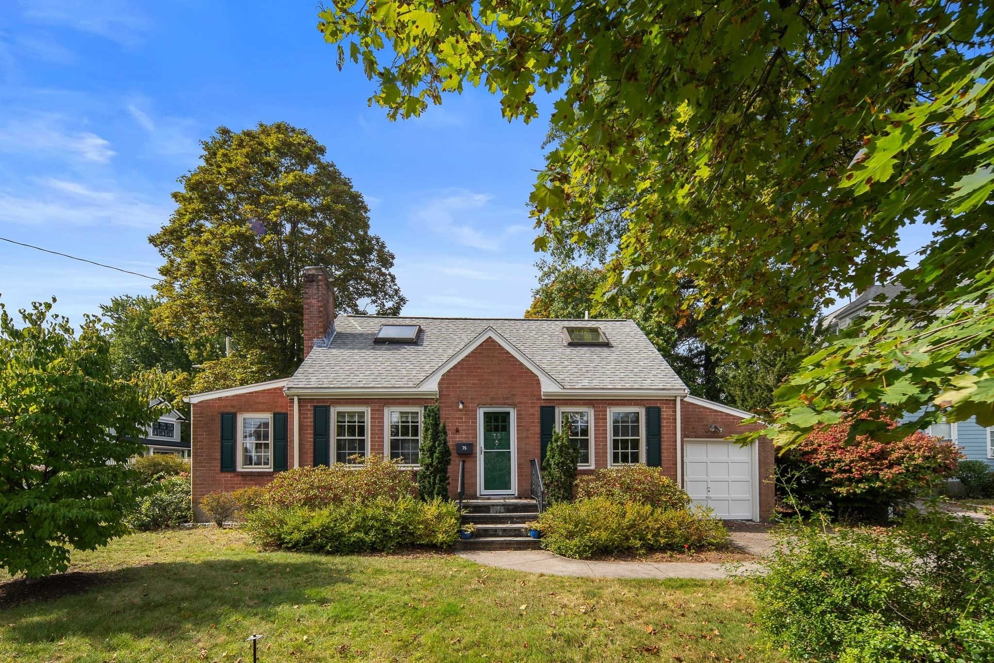 75 Cherry St, Newton, MA 02465