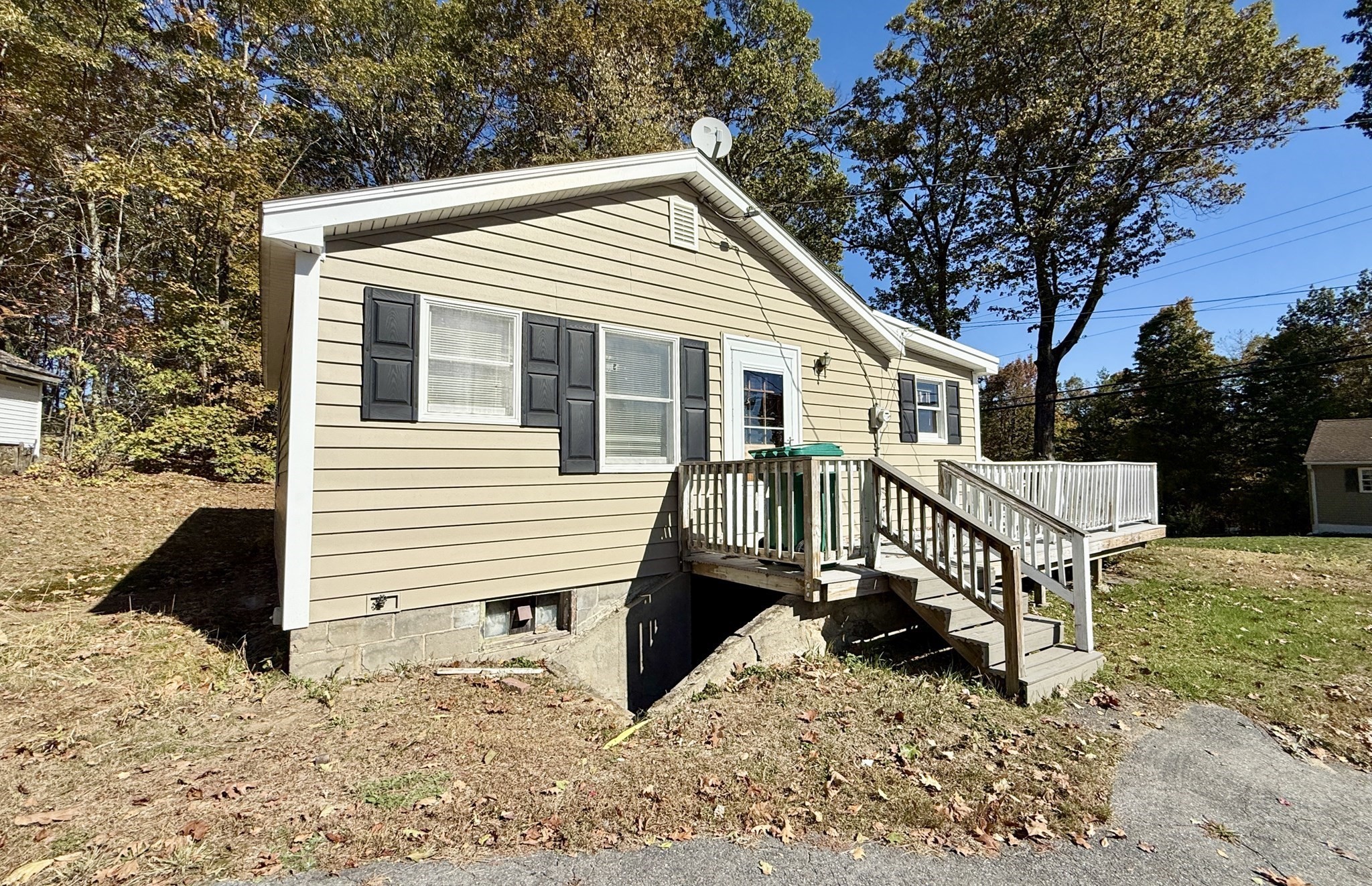 521 Rollstone Rd, Fitchburg, MA 01420 - Image 4