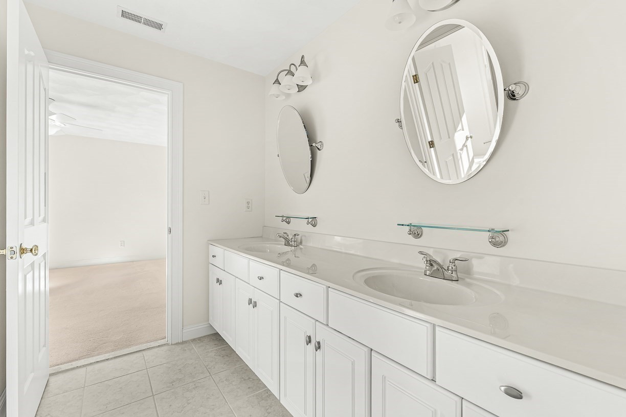 109 Meadow Creek Dr, Dracut, MA 01826 - Image 27