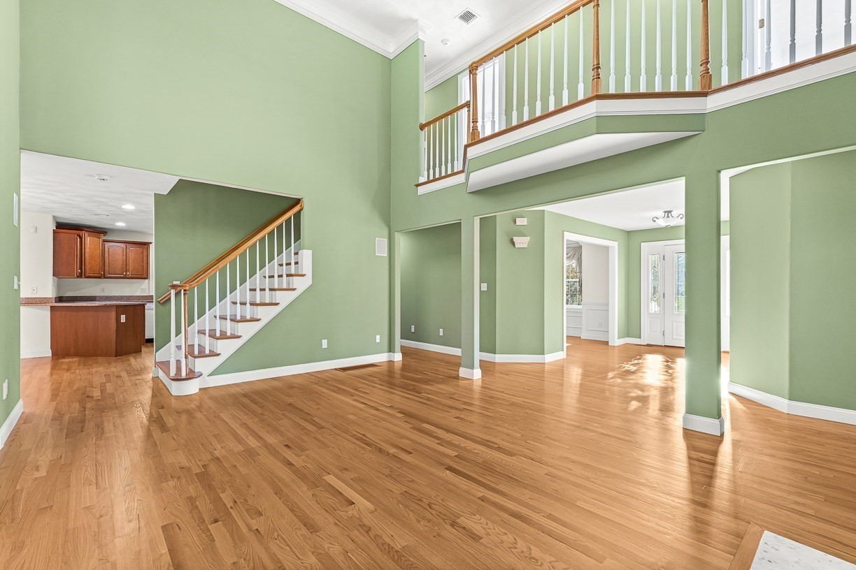 109 Meadow Creek Dr, Dracut, MA 01826 - Image 10