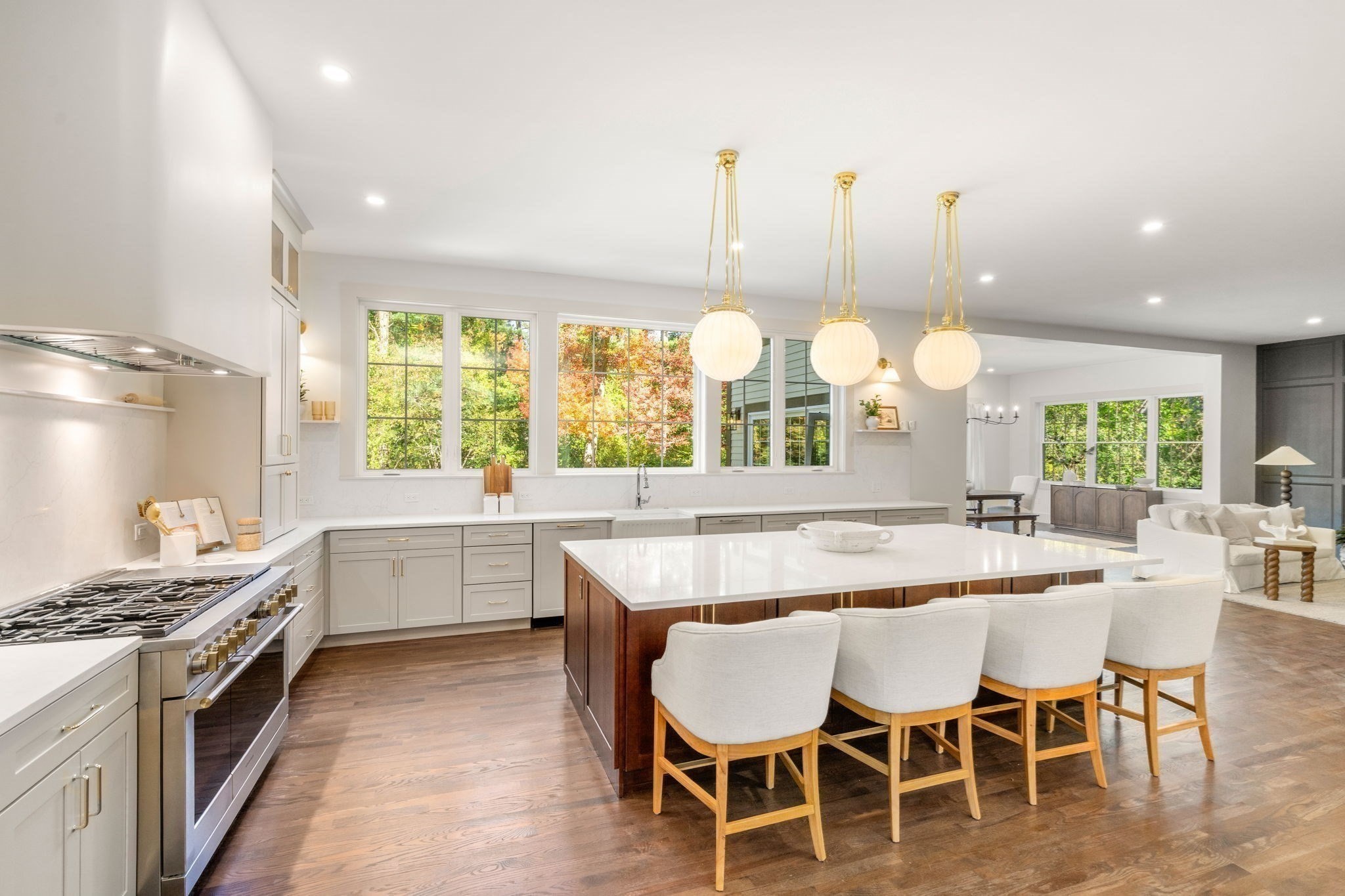 31 Porter Road, Andover, MA 01810