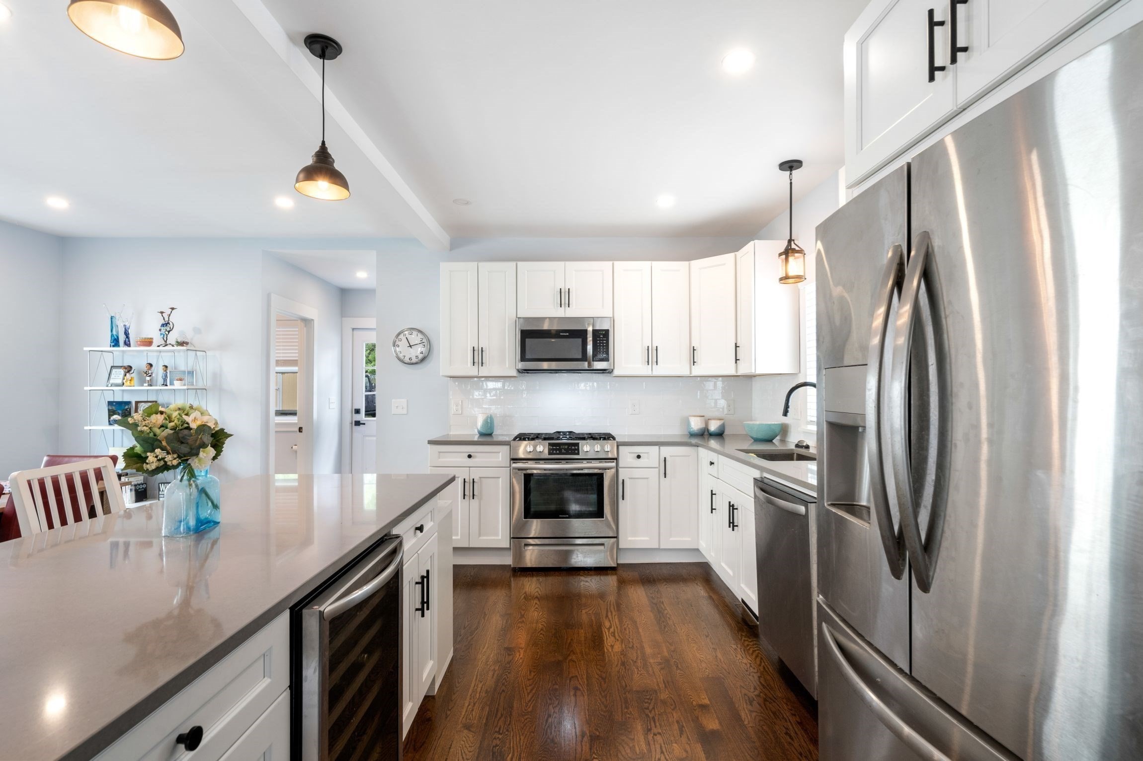 18 Harding Ter, Dedham, MA 02026