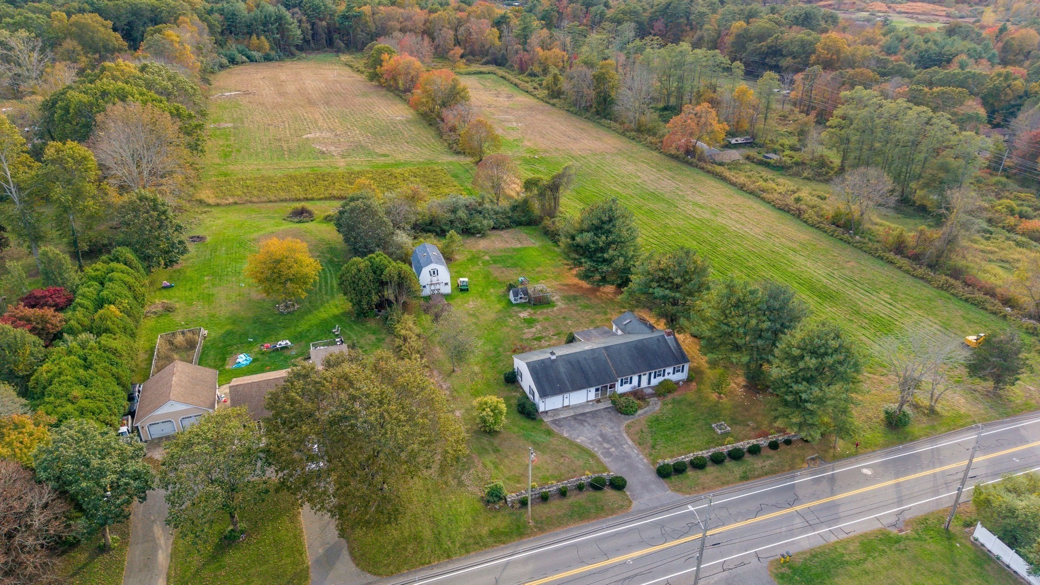 390 Old Fall River Rd, Dartmouth, MA 02747 - Image 4