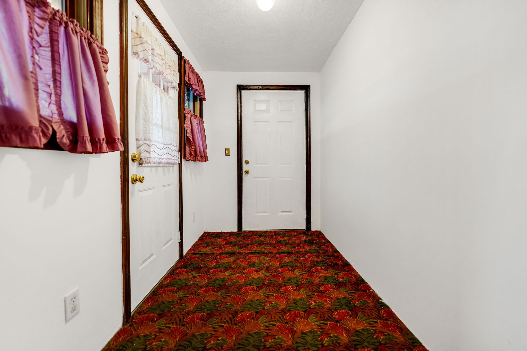 390 Old Fall River Rd, Dartmouth, MA 02747 - Image 6