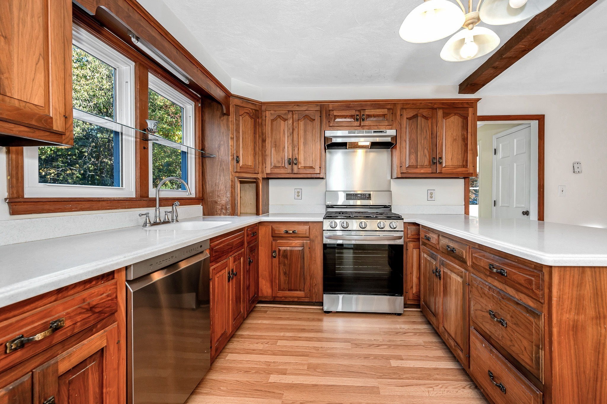 18 Beech St, Townsend, MA 01469 - Image 3