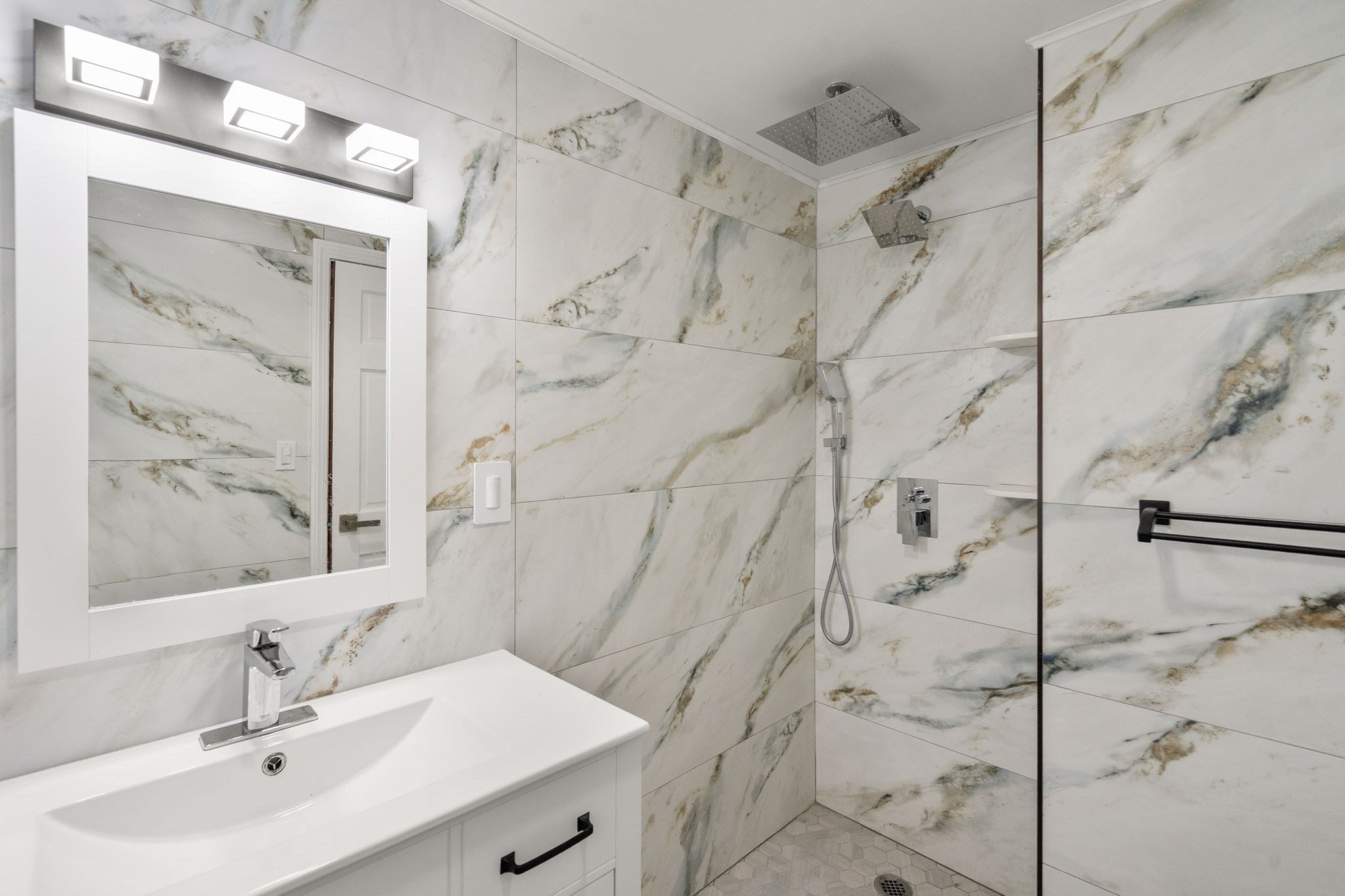 56 Edgecliff Rd, Watertown, MA 02472 - Image 13