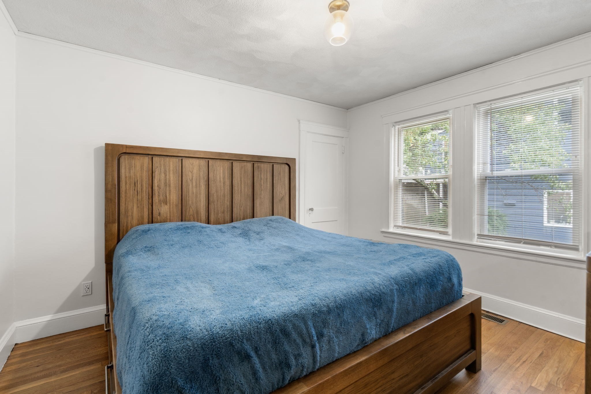 56 Edgecliff Rd, Watertown, MA 02472 - Image 16