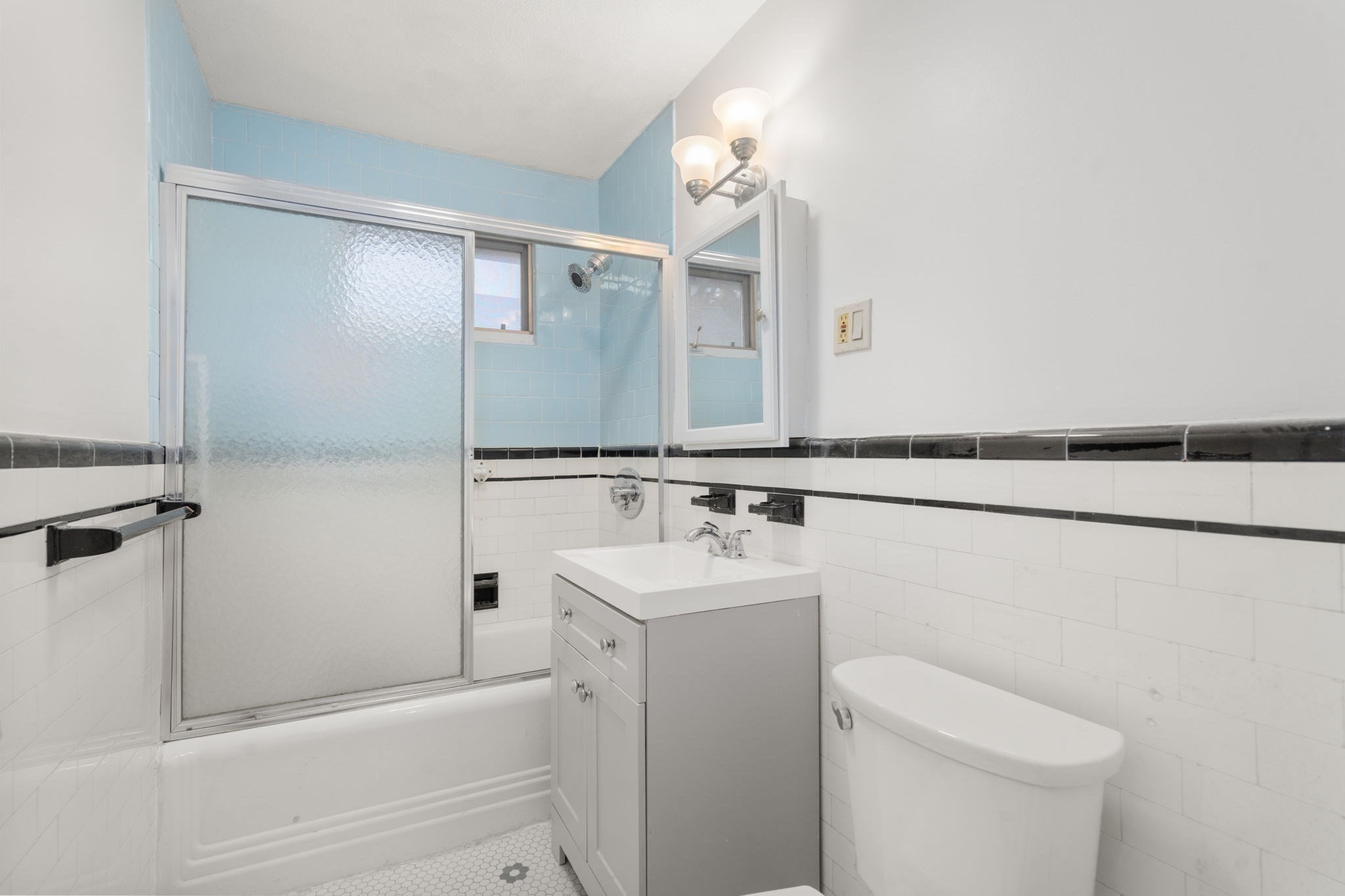 56 Edgecliff Rd, Watertown, MA 02472 - Image 31