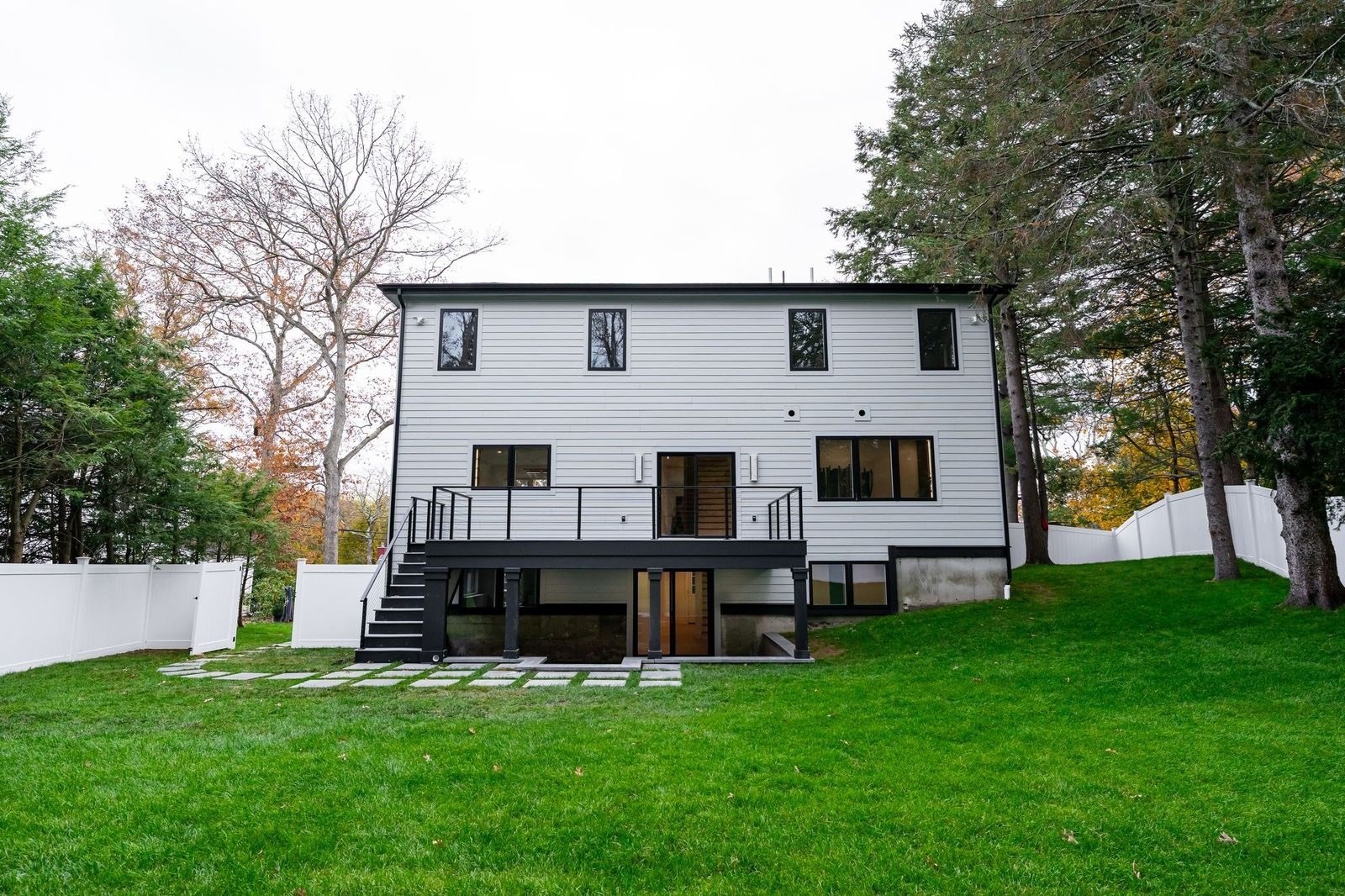 98 Hunnewell St, Needham, MA 02494 - Image 6