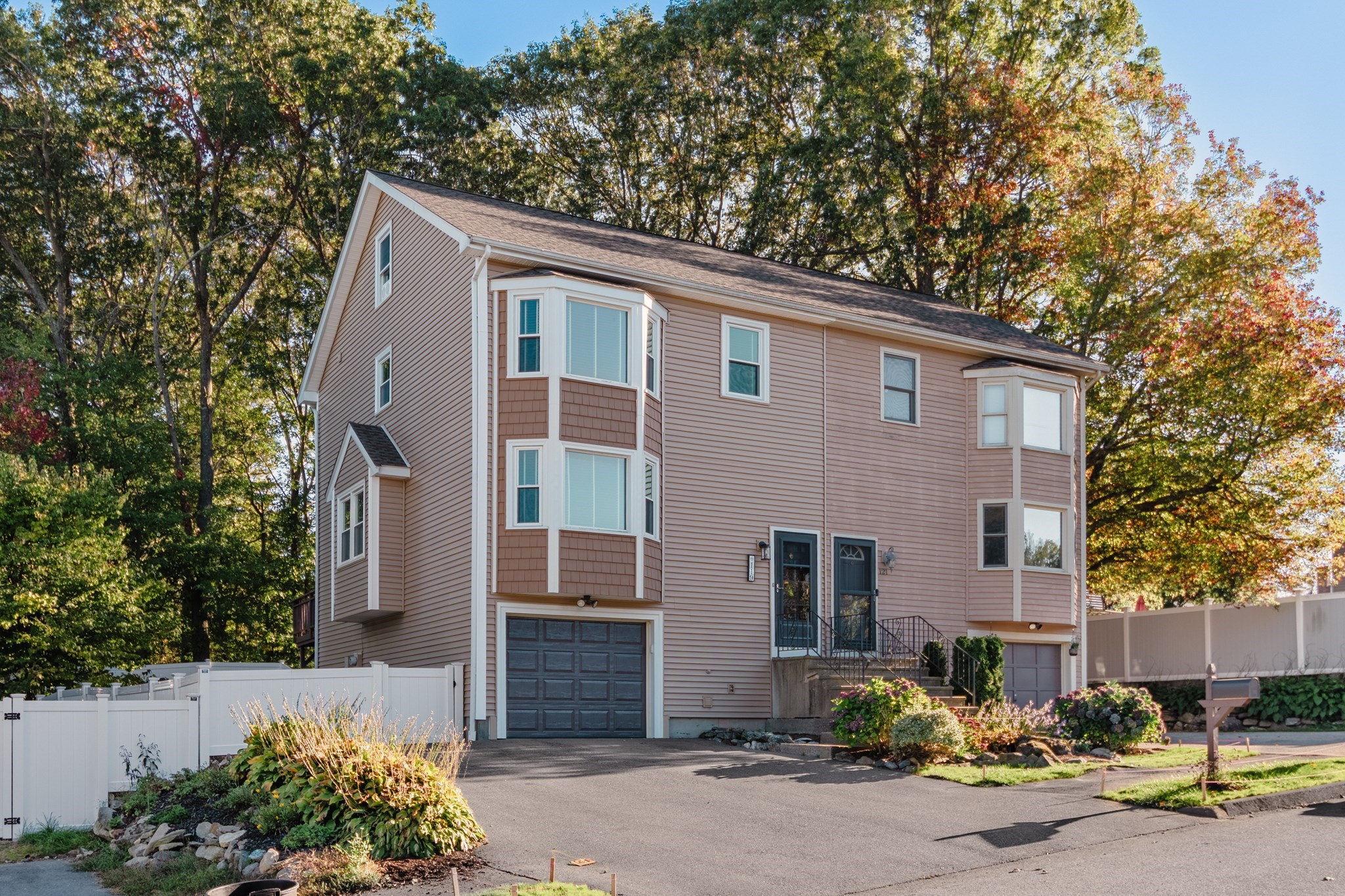 119 Orton St Ext, Worcester, MA 01604