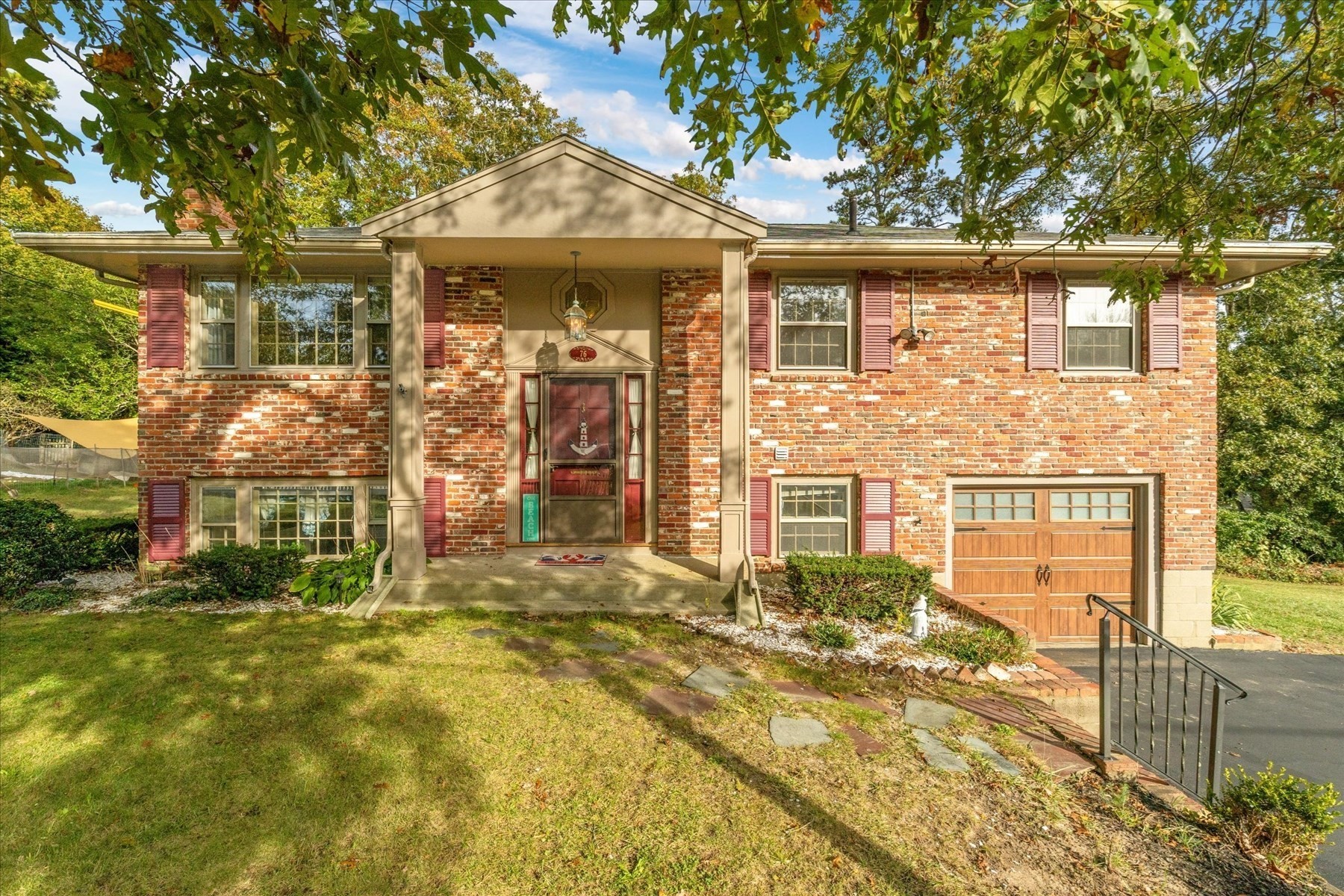 76 Williamsburg Ave, Harwich, MA 02645