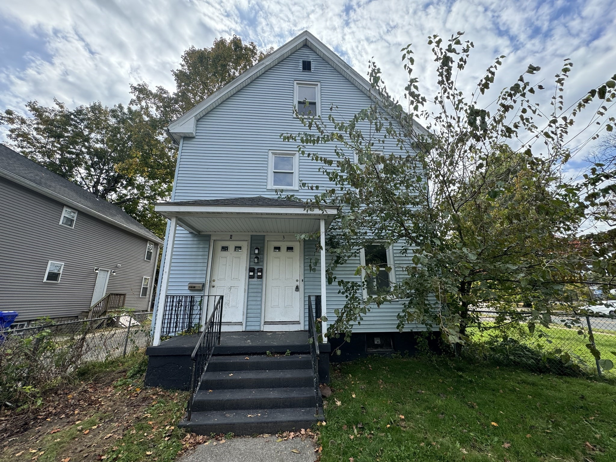3 Noel St, Springfield, MA 01108