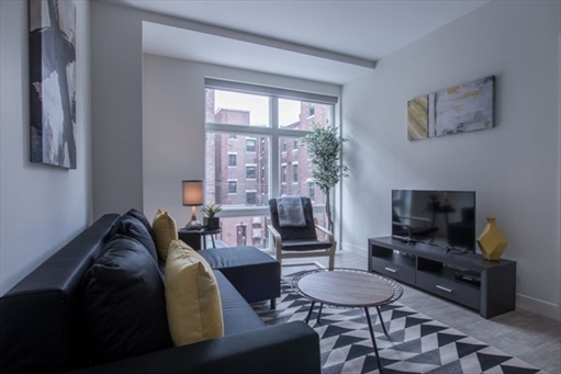 900 Beacon Street, Apt 205