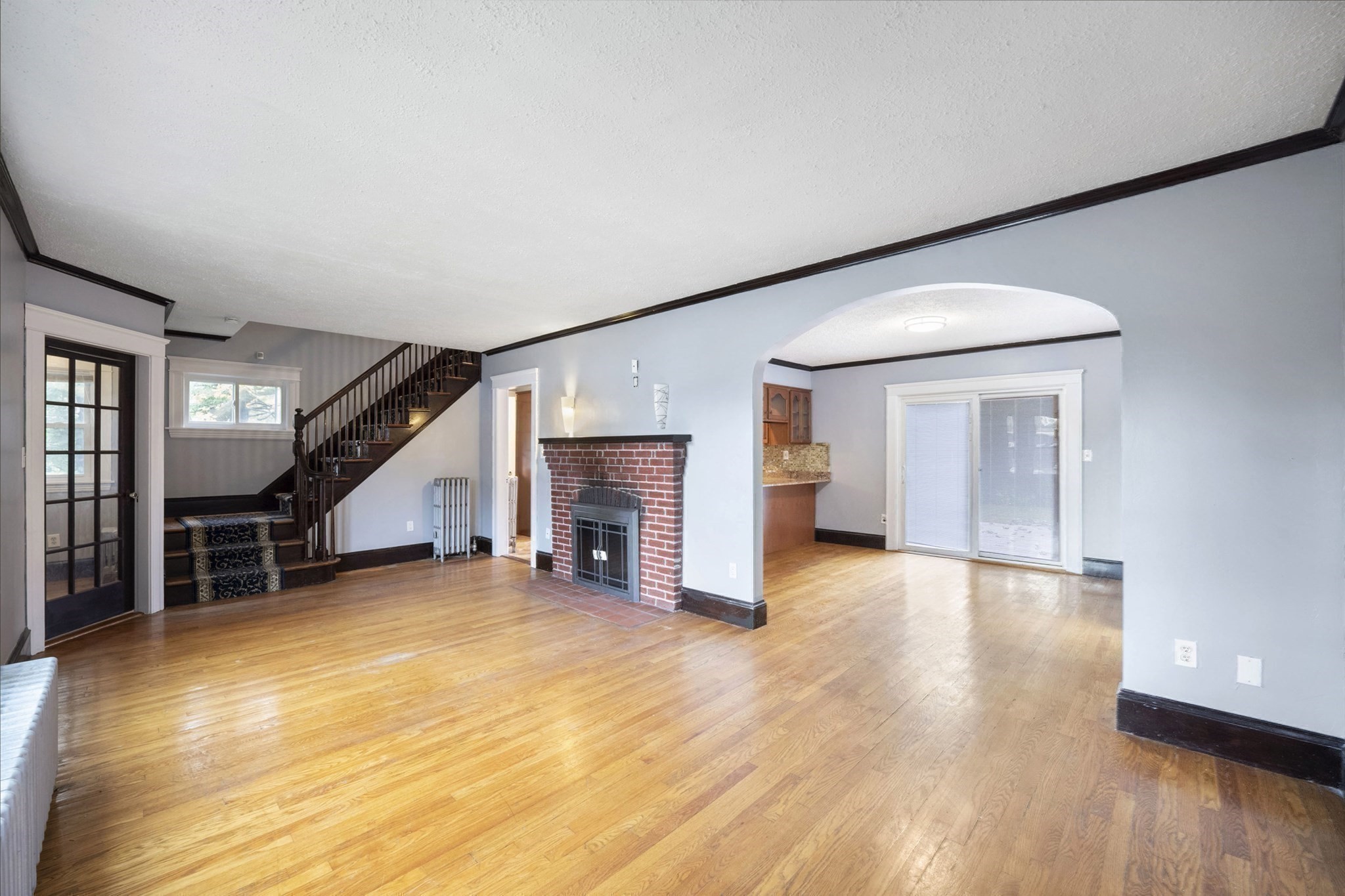 589 Sunderland Rd, Worcester, MA 01604 - Image 17