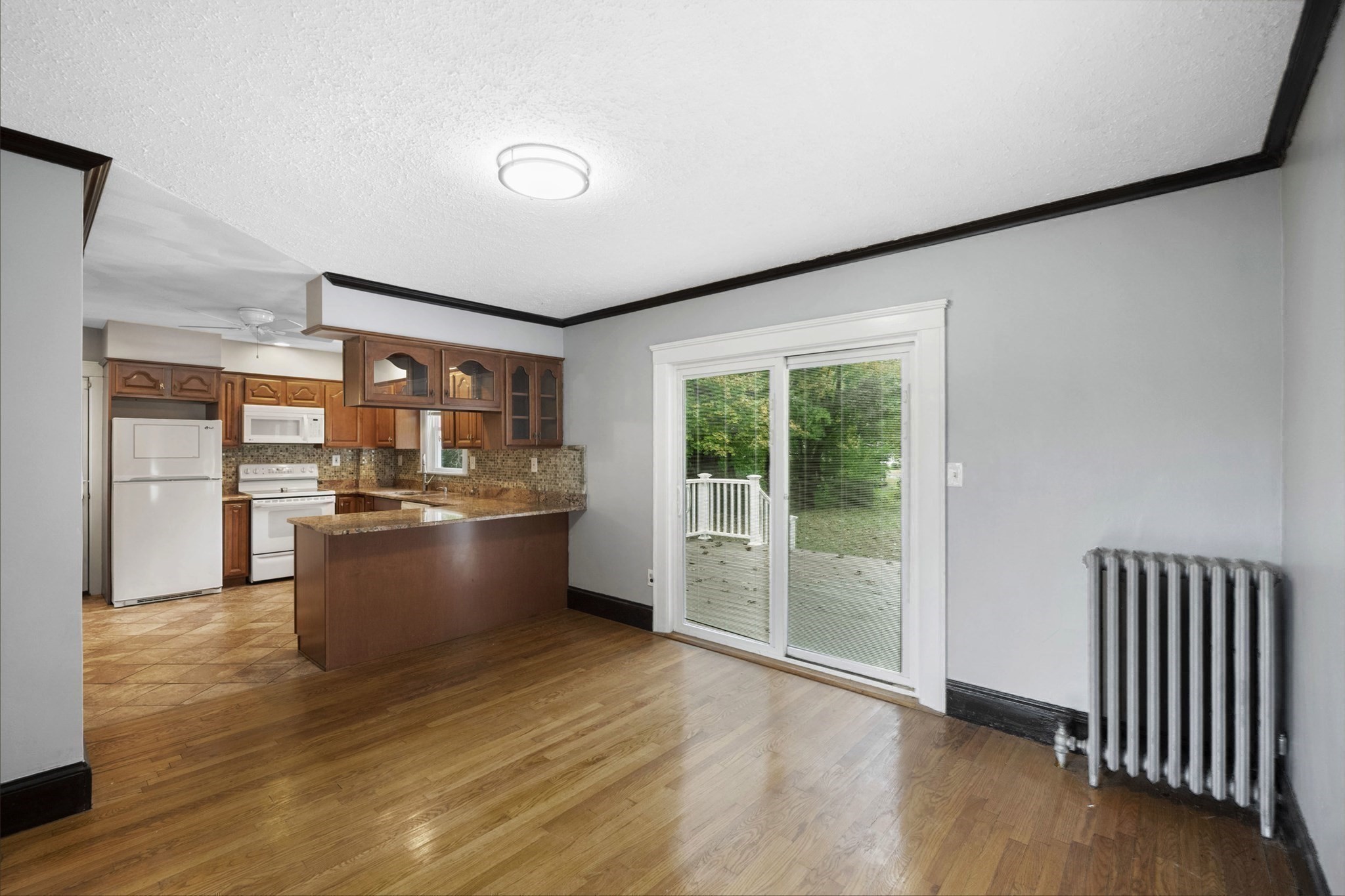 589 Sunderland Rd, Worcester, MA 01604 - Image 23