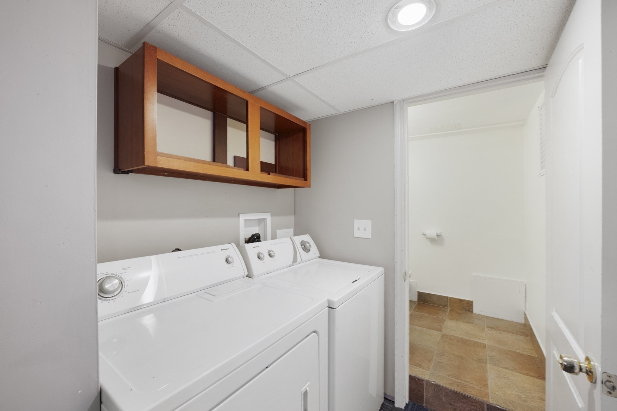 589 Sunderland Rd, Worcester, MA 01604 - Image 32