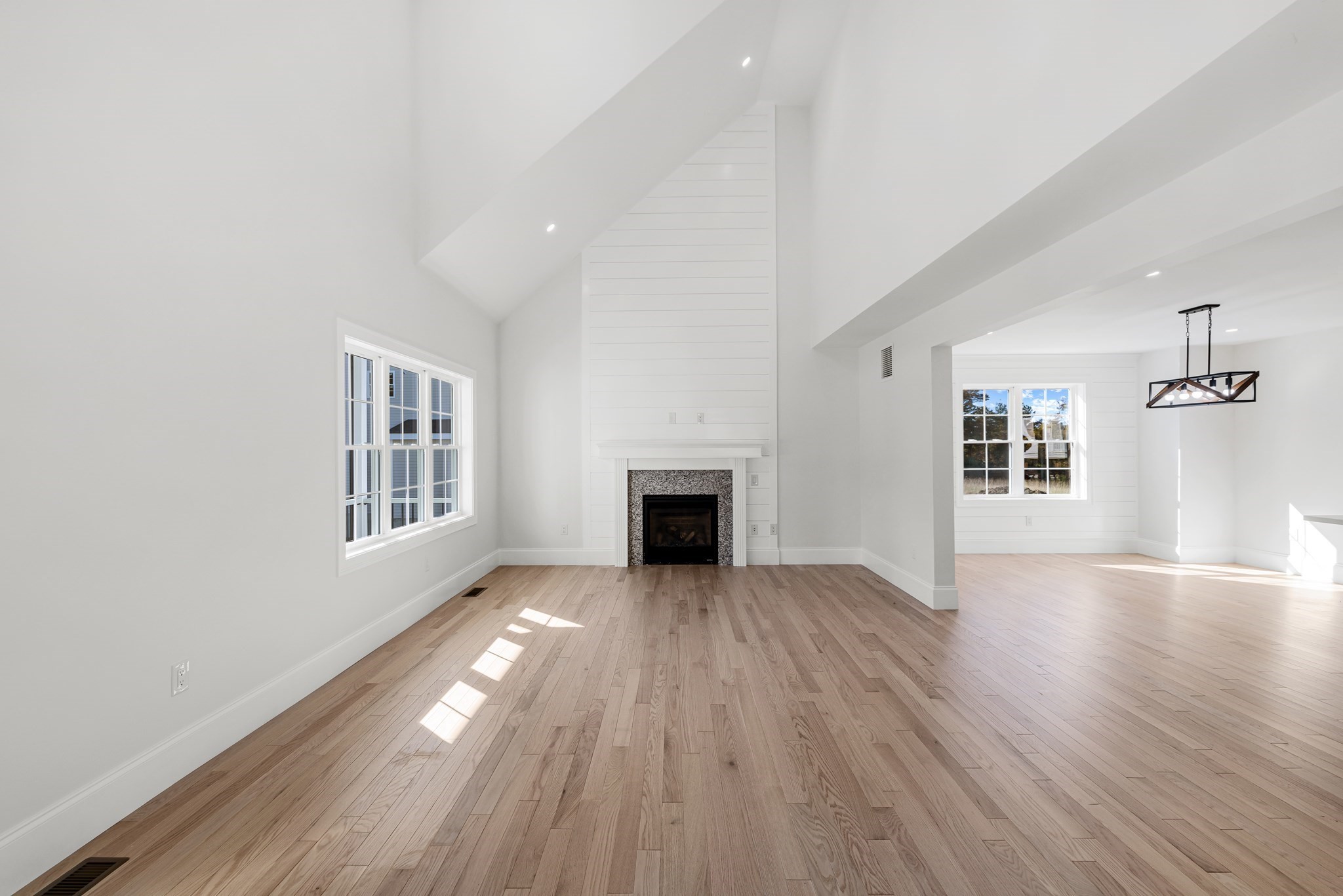 312 Old Westport Rd, Dartmouth, MA 02747 - Image 12