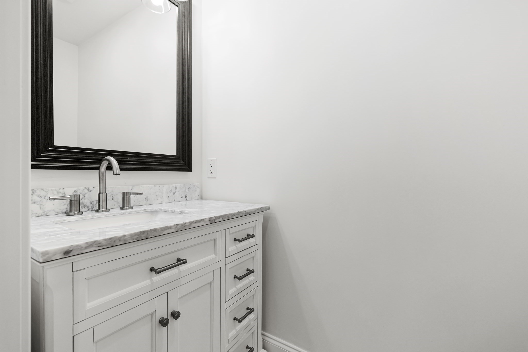 312 Old Westport Rd, Dartmouth, MA 02747 - Image 22