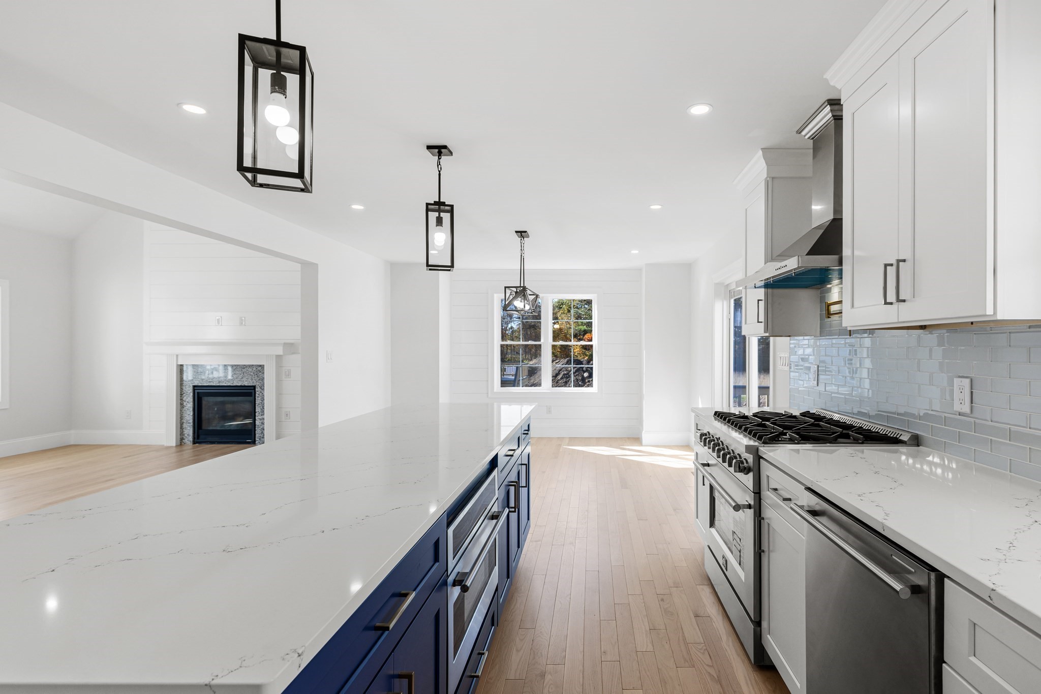 312 Old Westport Rd, Dartmouth, MA 02747 - Image 9