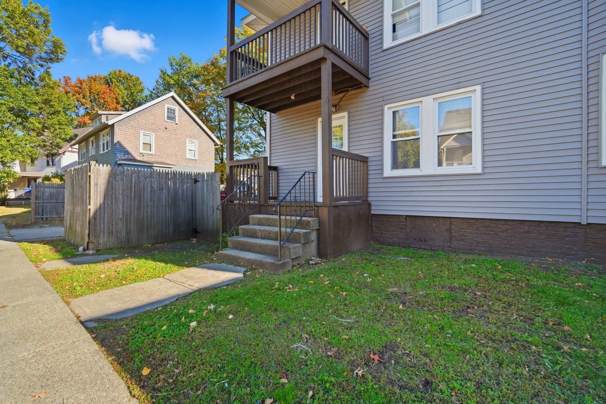 35 Whittier St, Springfield, MA 01108 - Image 4