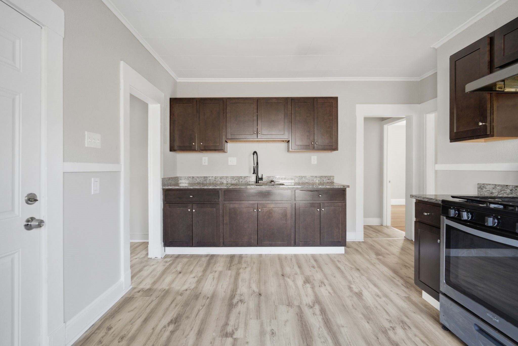 35 Whittier St, Springfield, MA 01108 - Image 7