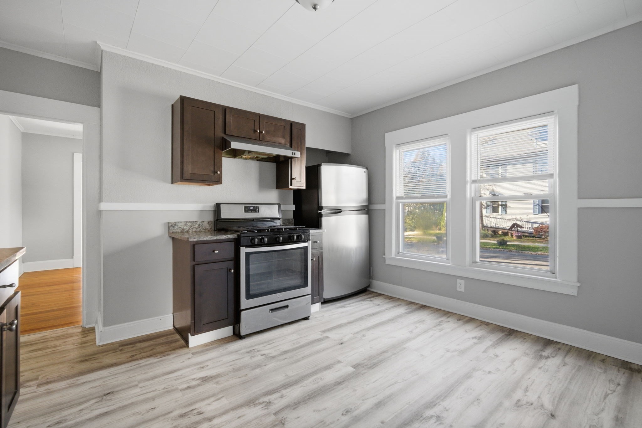 35 Whittier St, Springfield, MA 01108 - Image 8