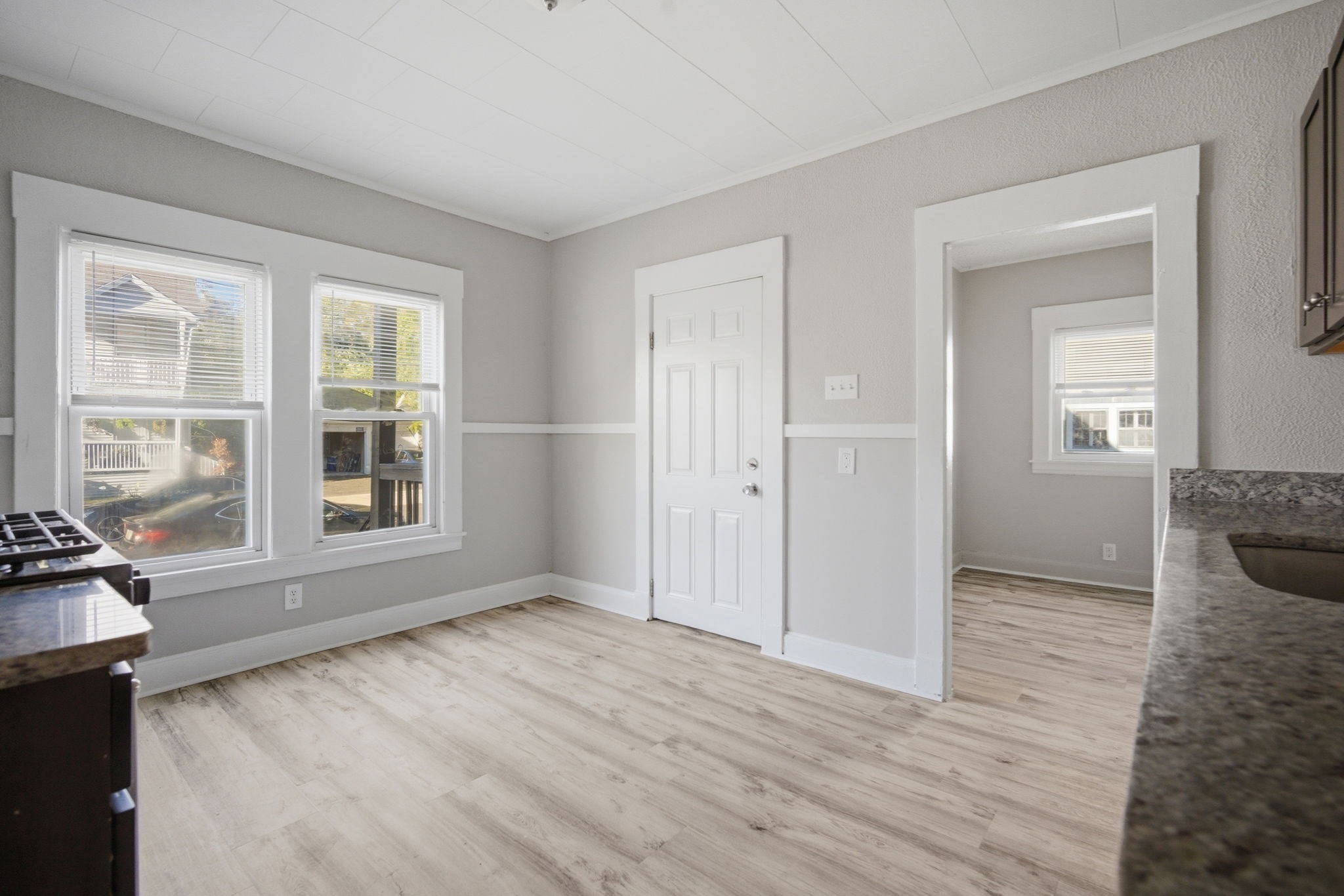 35 Whittier St, Springfield, MA 01108 - Image 9