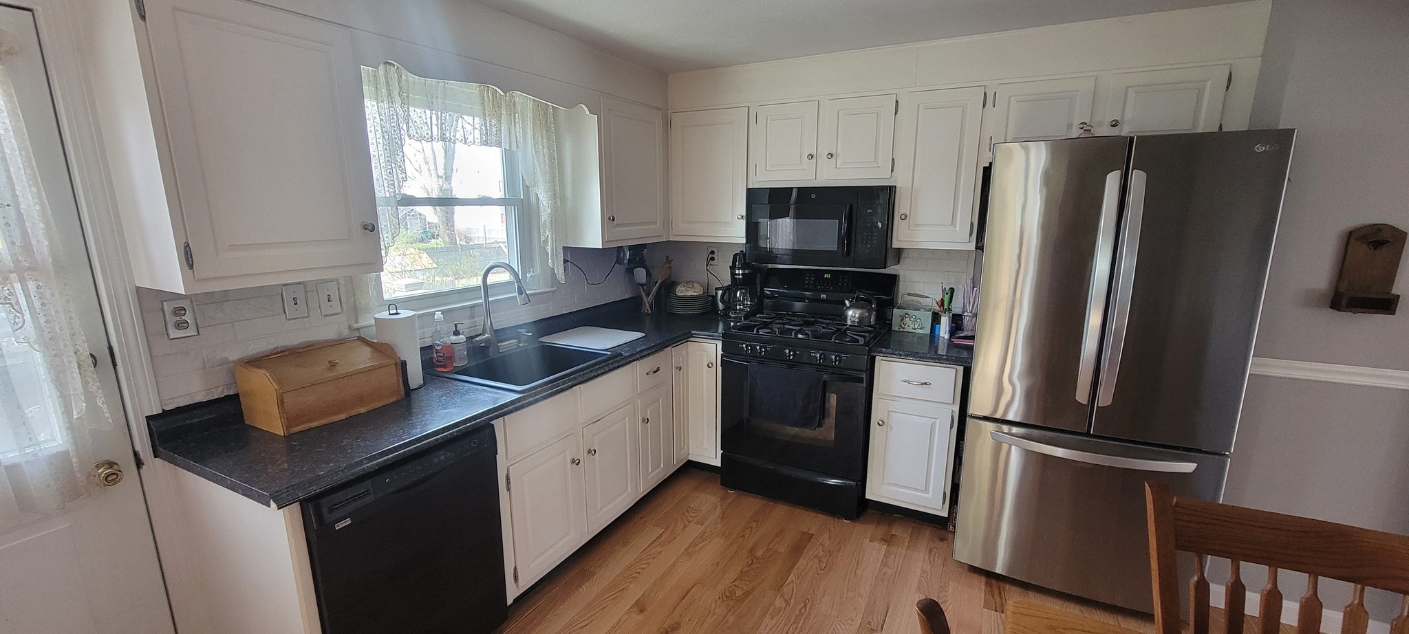 35 Park Ave, Reading, MA 01867 - Image 4