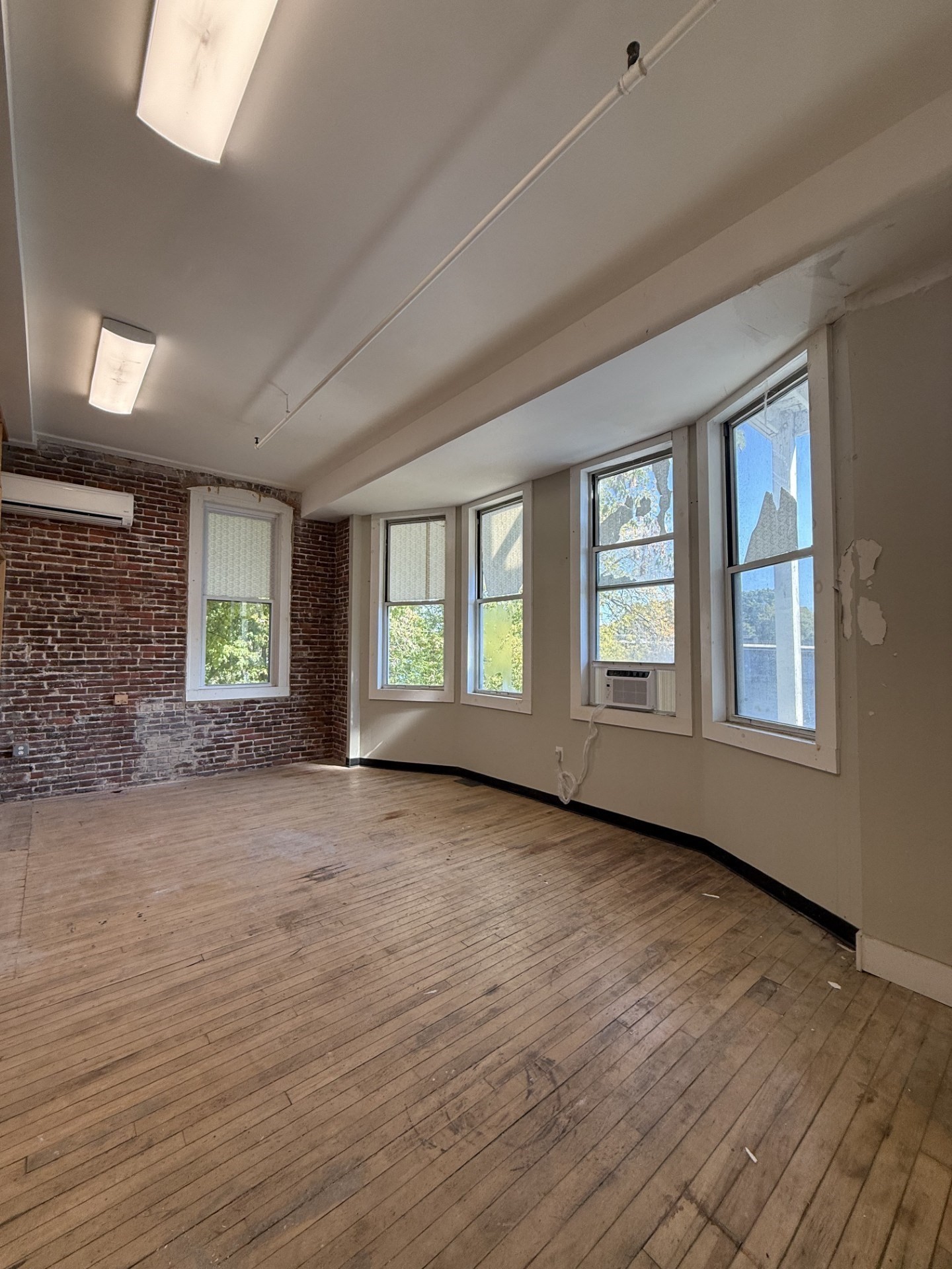 94 River St, Haverhill, MA 01830 - Image 1