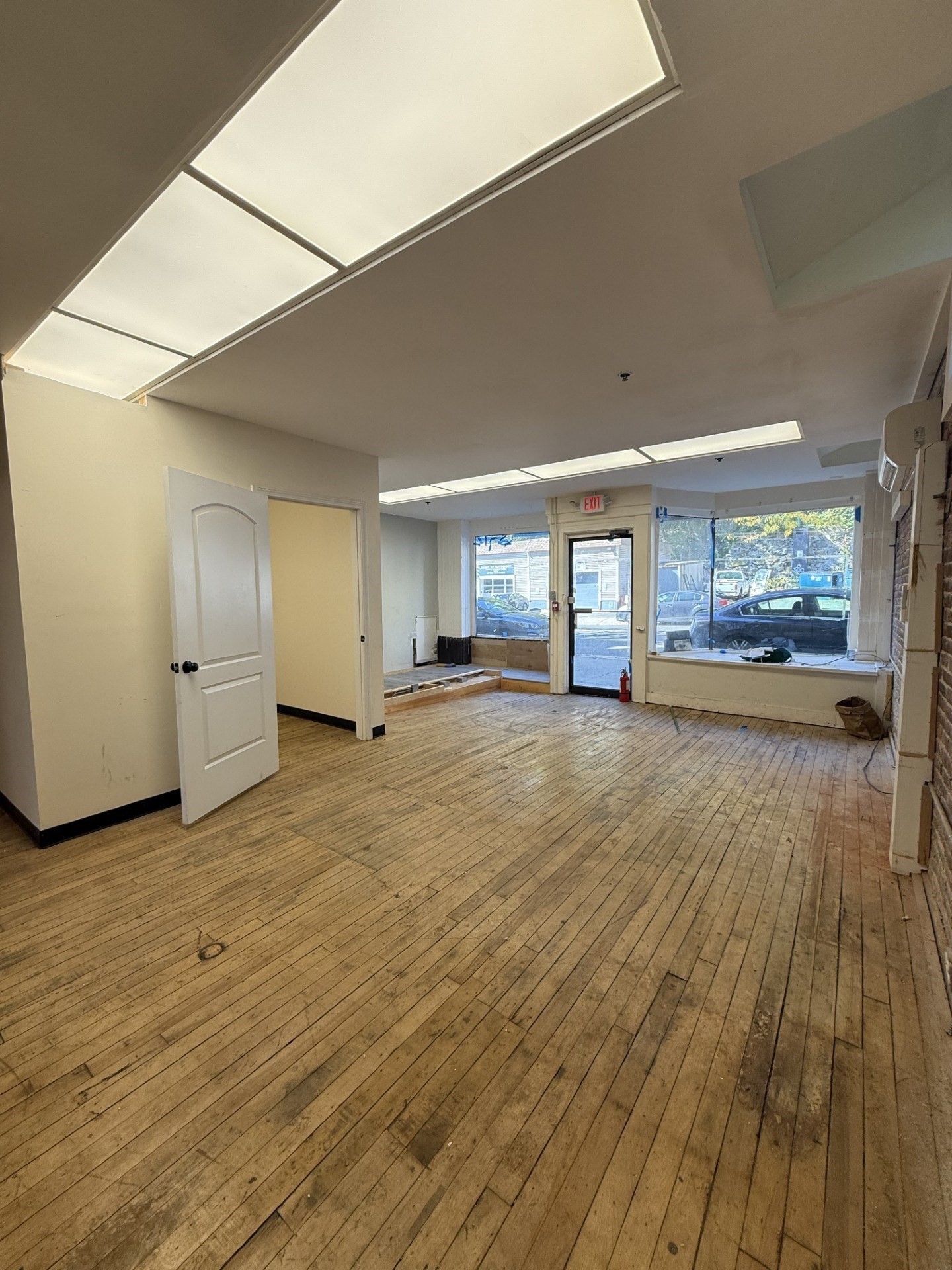 94 River St, Haverhill, MA 01830 - Image 3