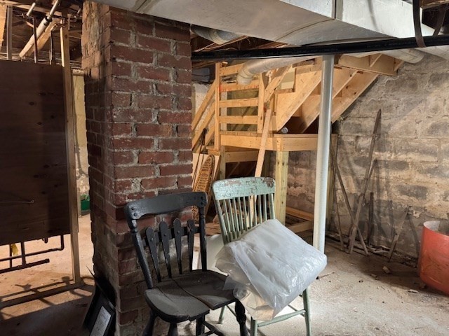 24 Cypress St, Greenfield, MA 01301 - Image 30