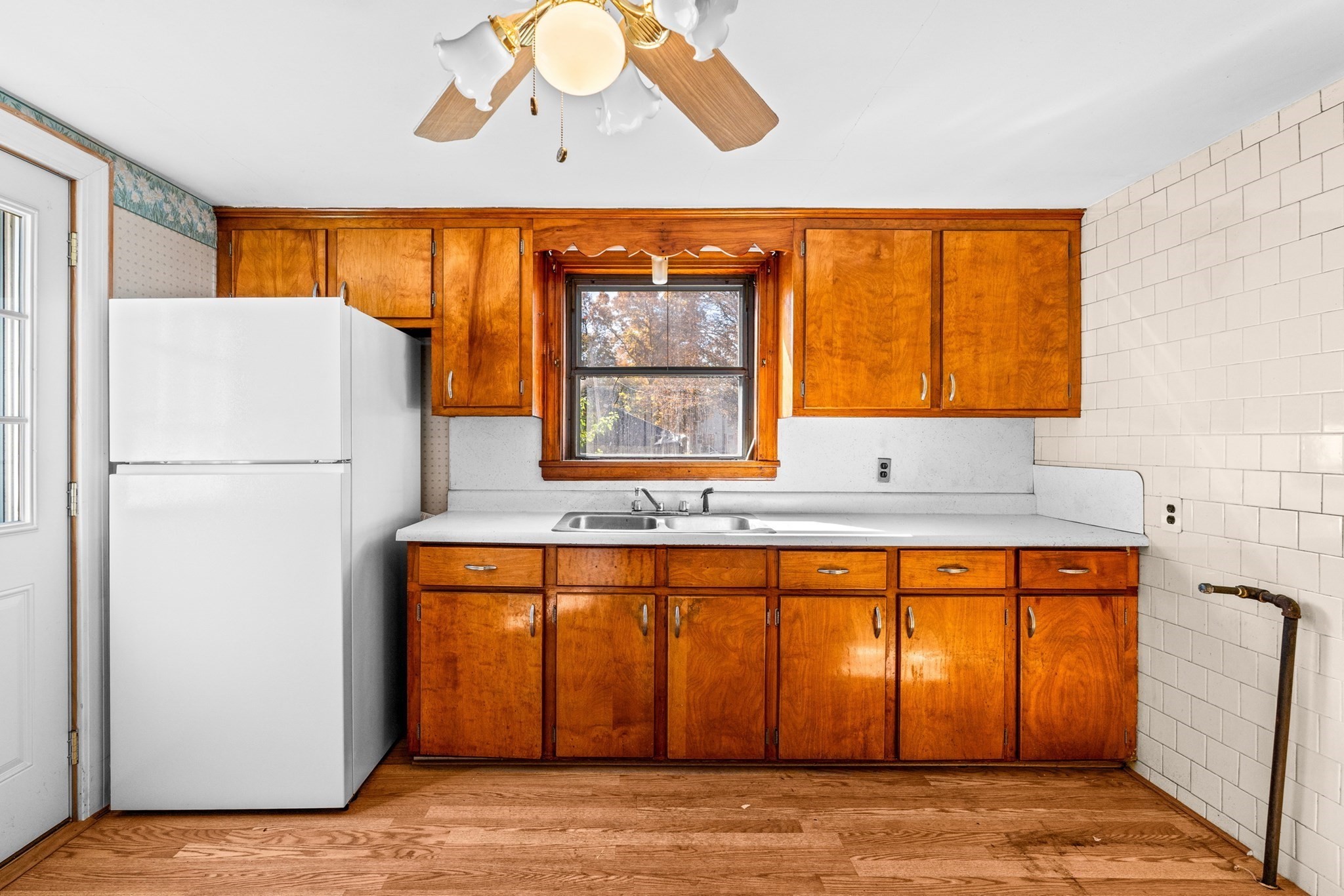 6 Kendal Dr, Woburn, MA 01801 - Image 3