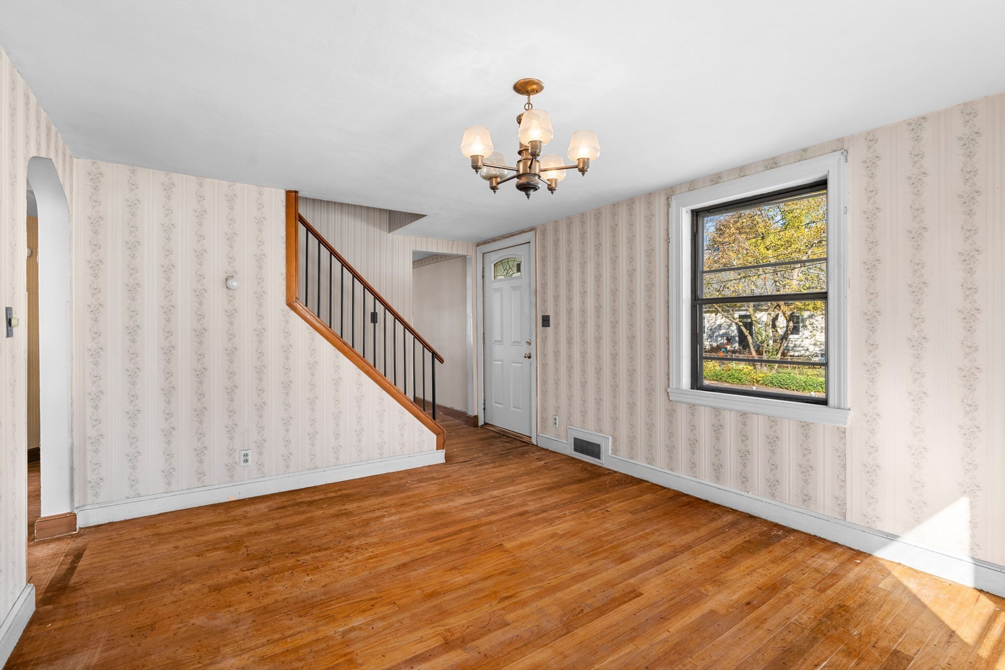 6 Kendal Dr, Woburn, MA 01801 - Image 5