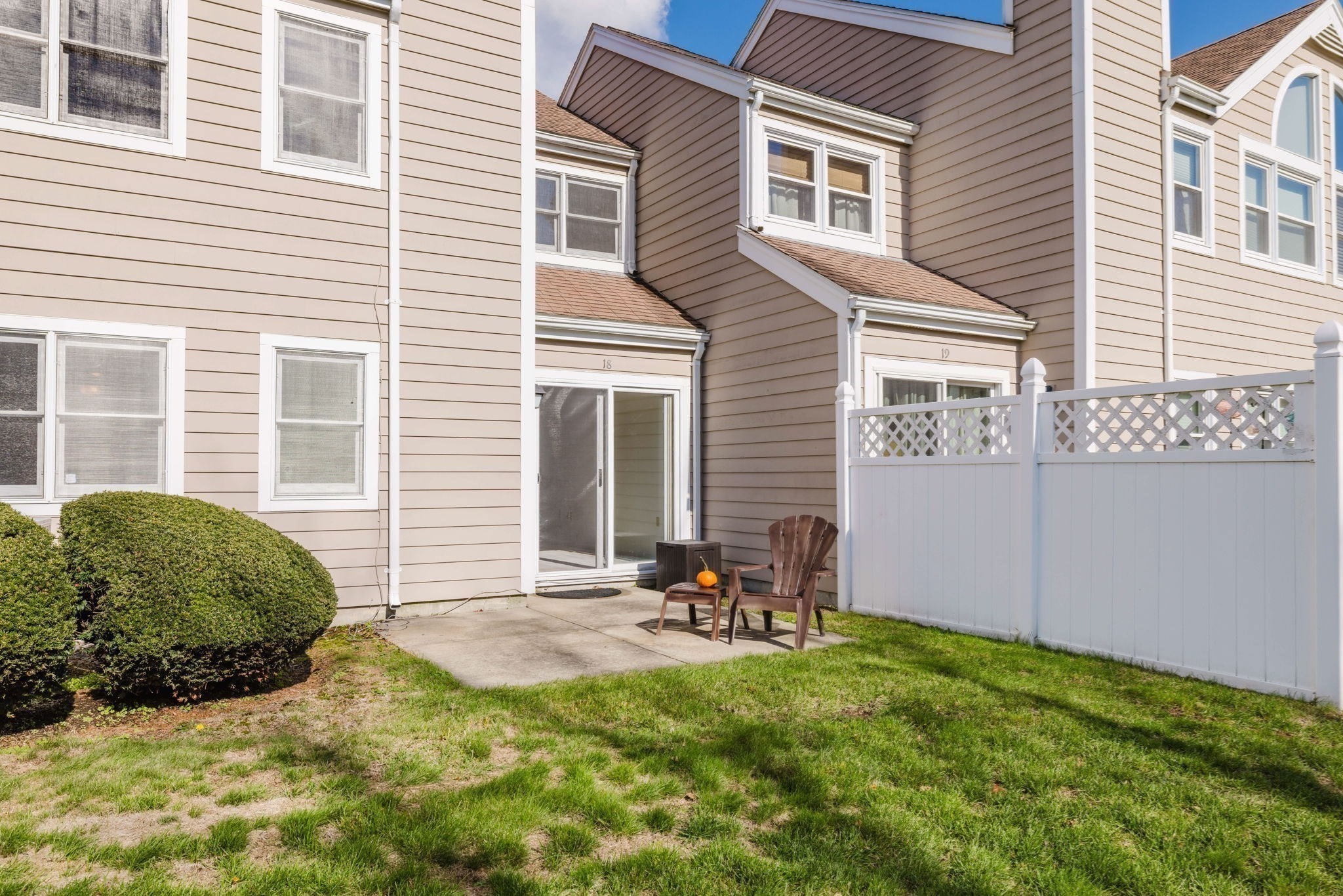 18 Teal Cir Unit 18, Walpole, MA 02081 - Image 8