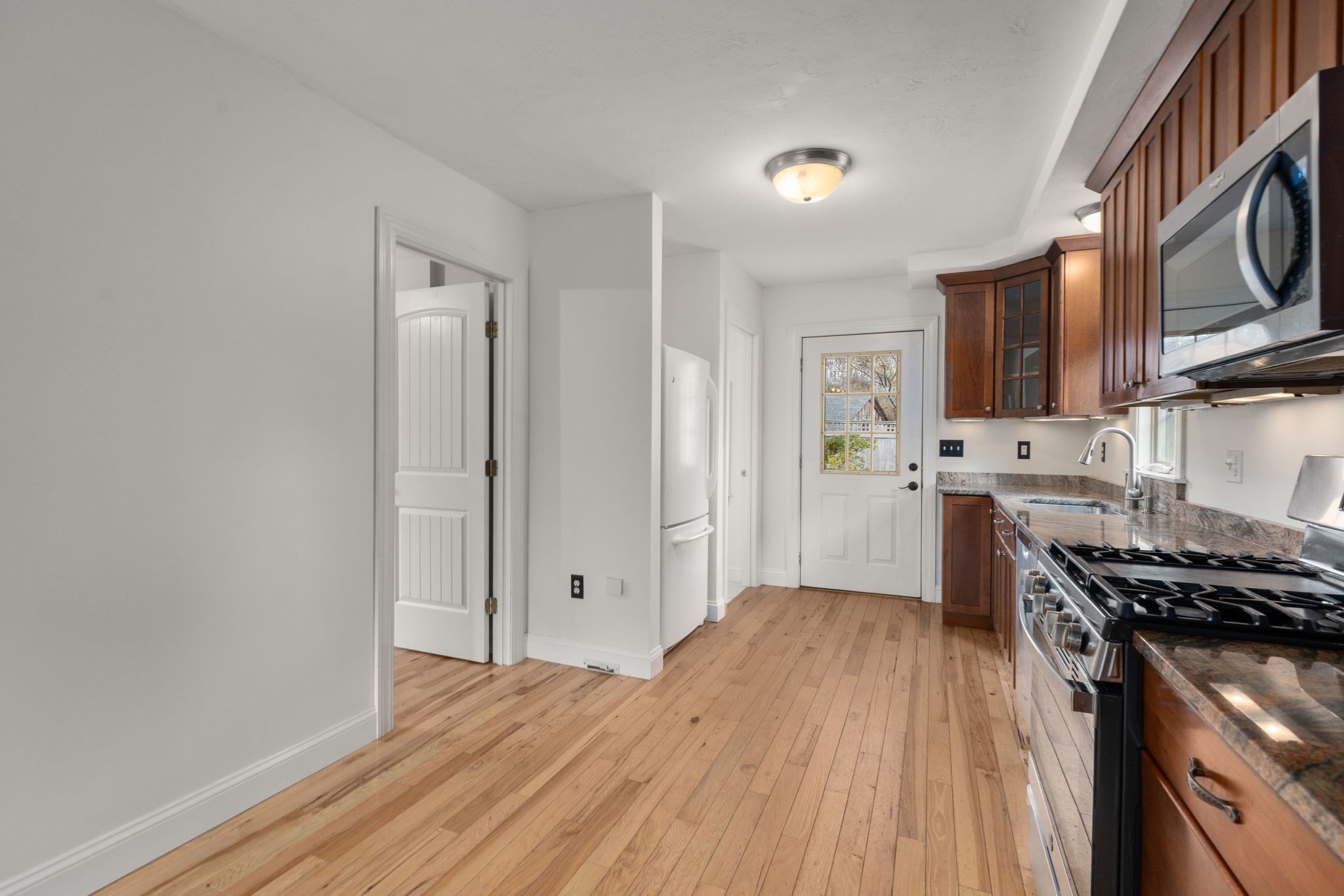 111 Drake Ln, East Brookfield, MA 01515 - Image 11