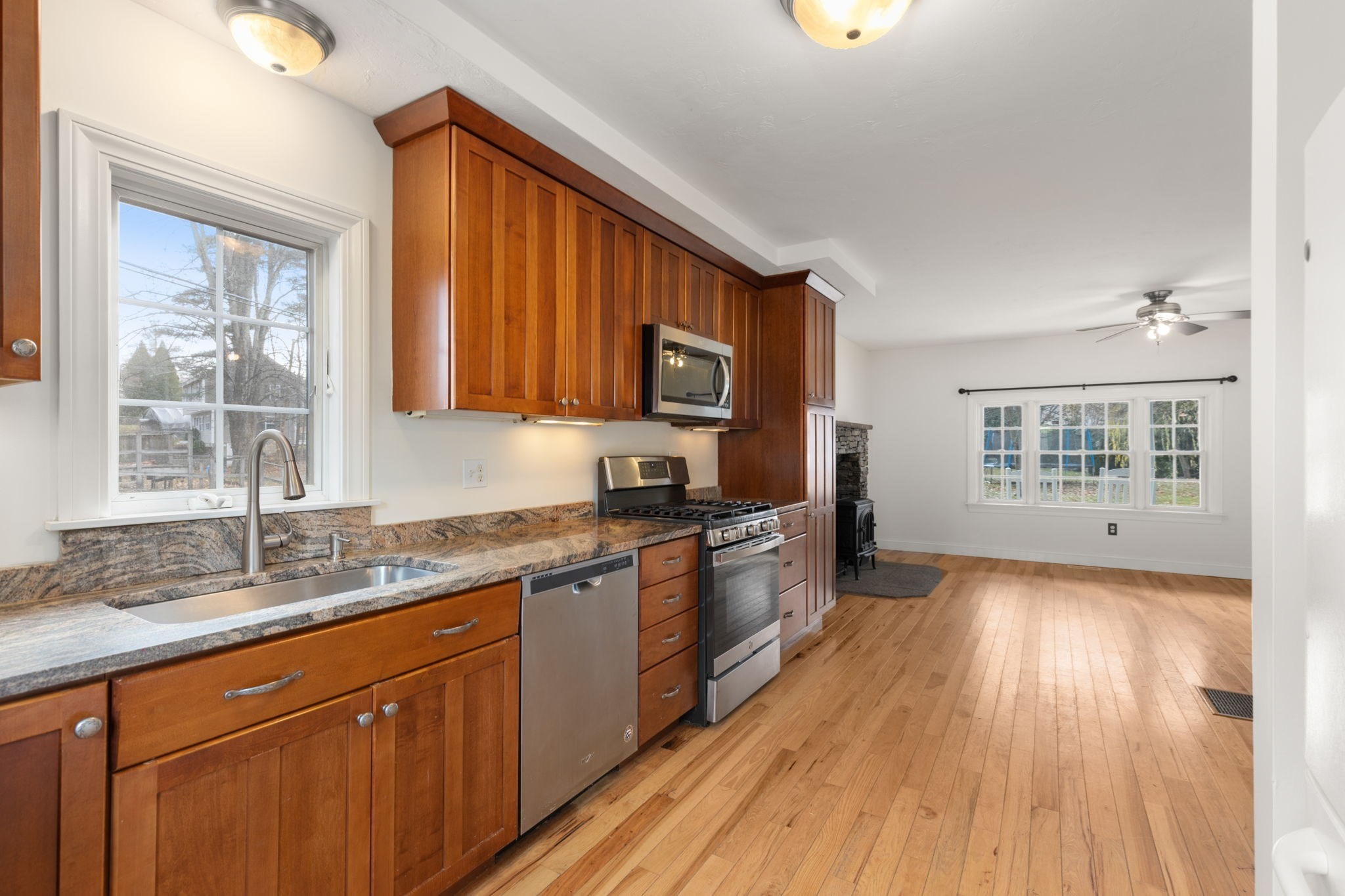 111 Drake Ln, East Brookfield, MA 01515 - Image 12