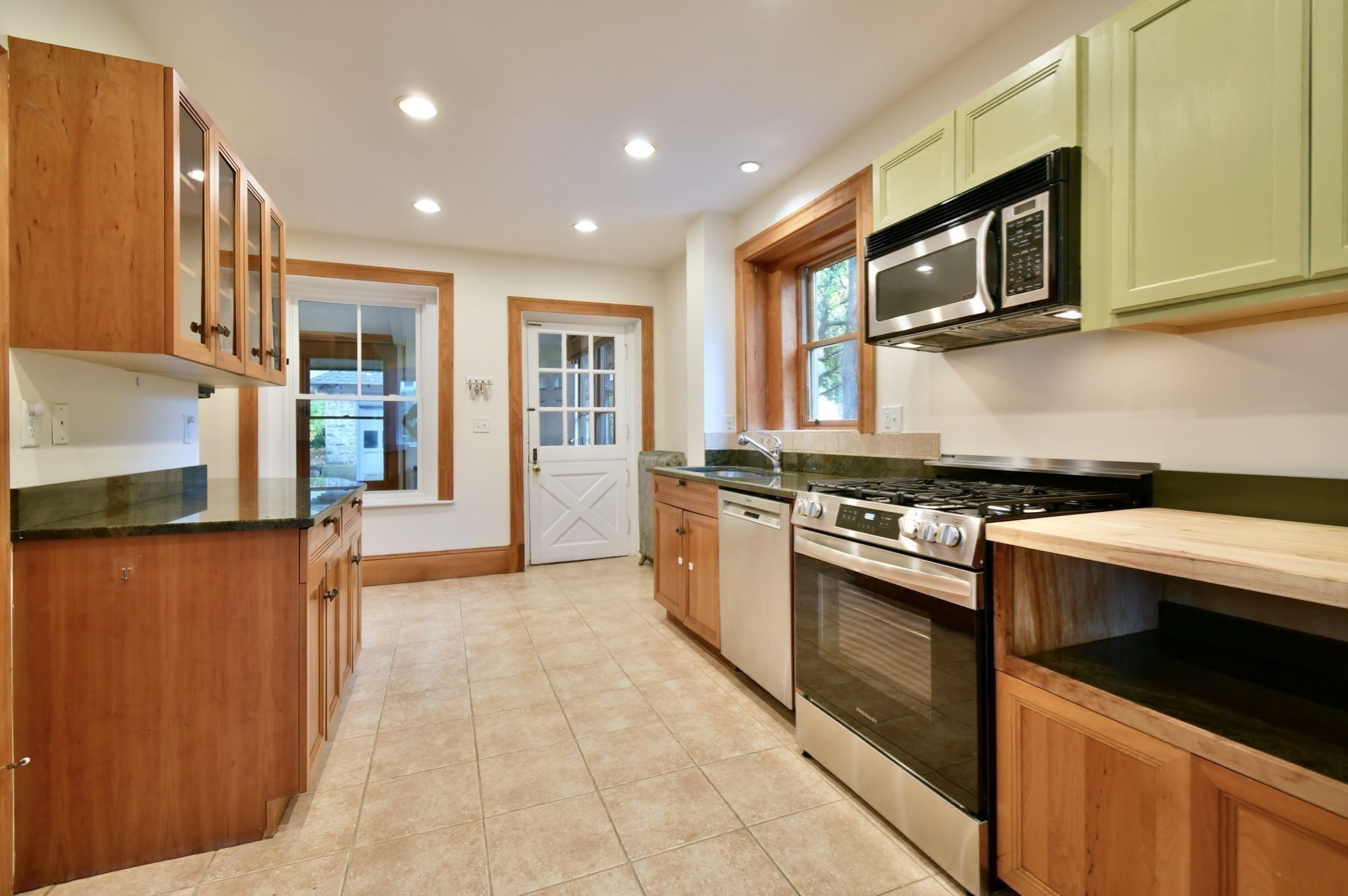 141 Beacon St, Hyde Park, Boston, MA 02136 - Image 13