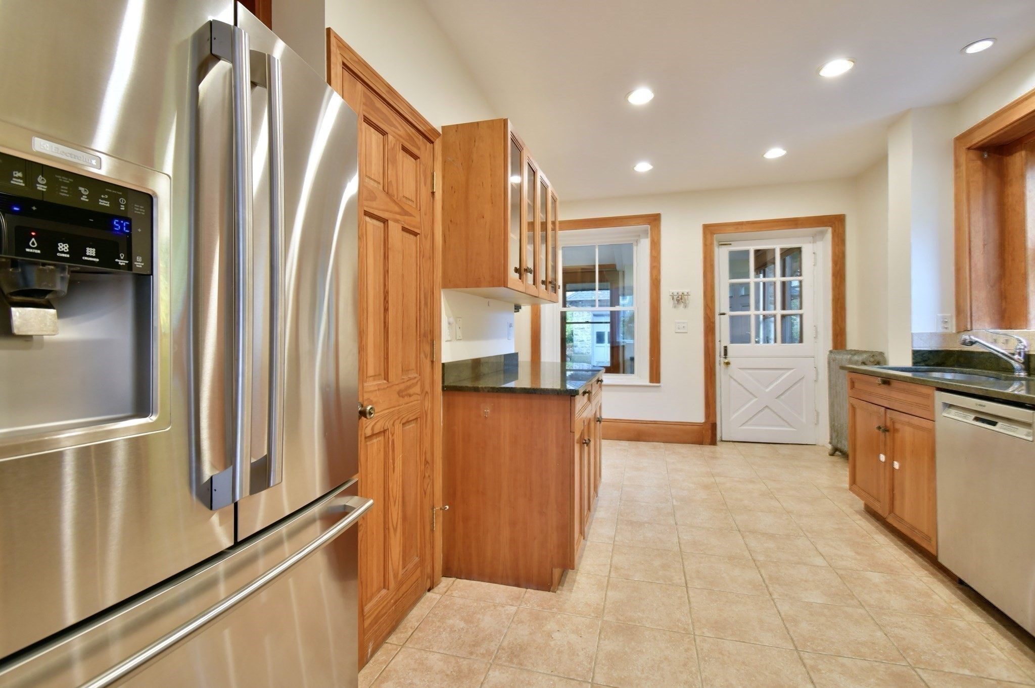 141 Beacon St, Hyde Park, Boston, MA 02136 - Image 14