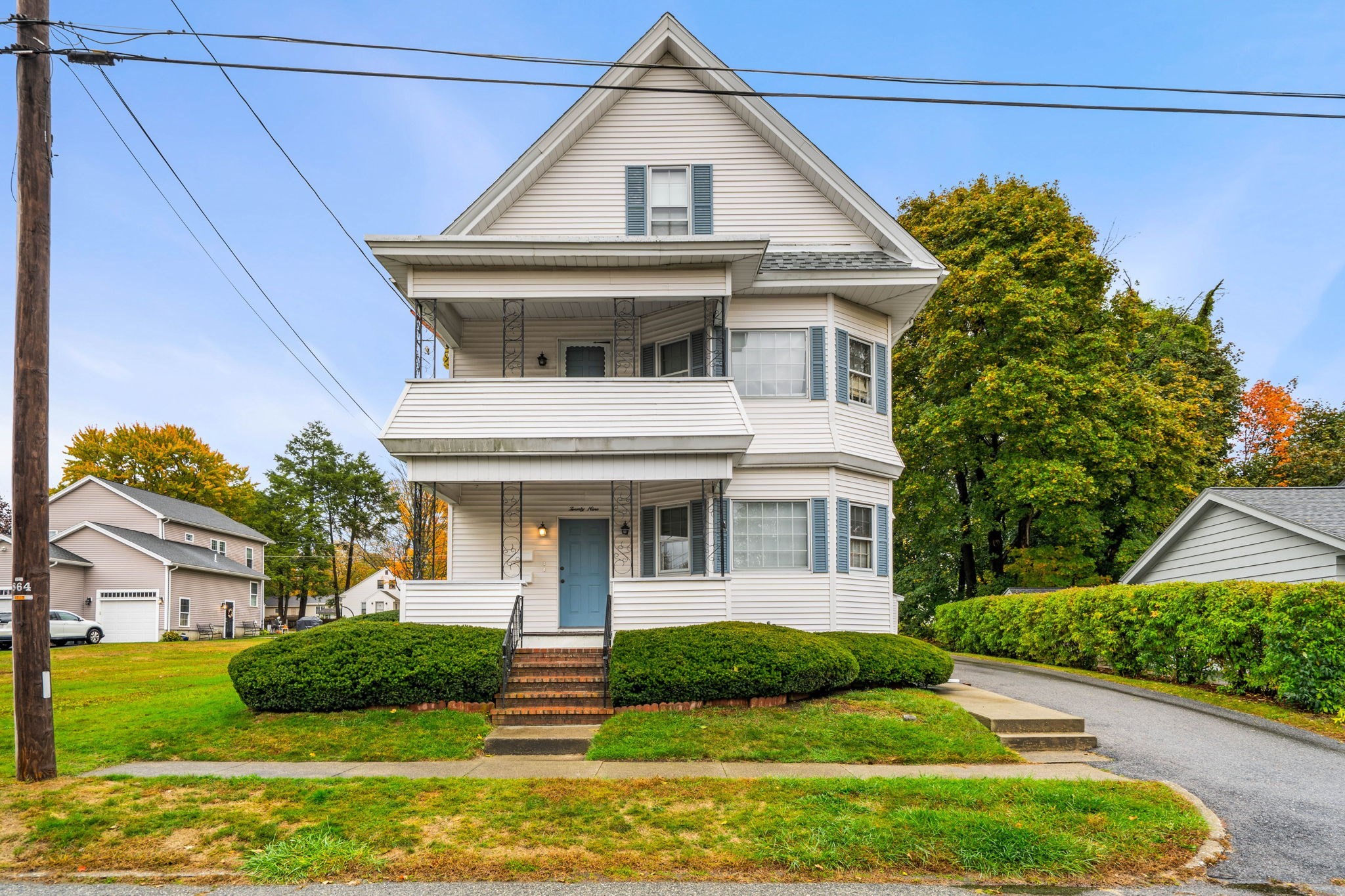 29 Brightwood Ave, North Andover, MA 01845