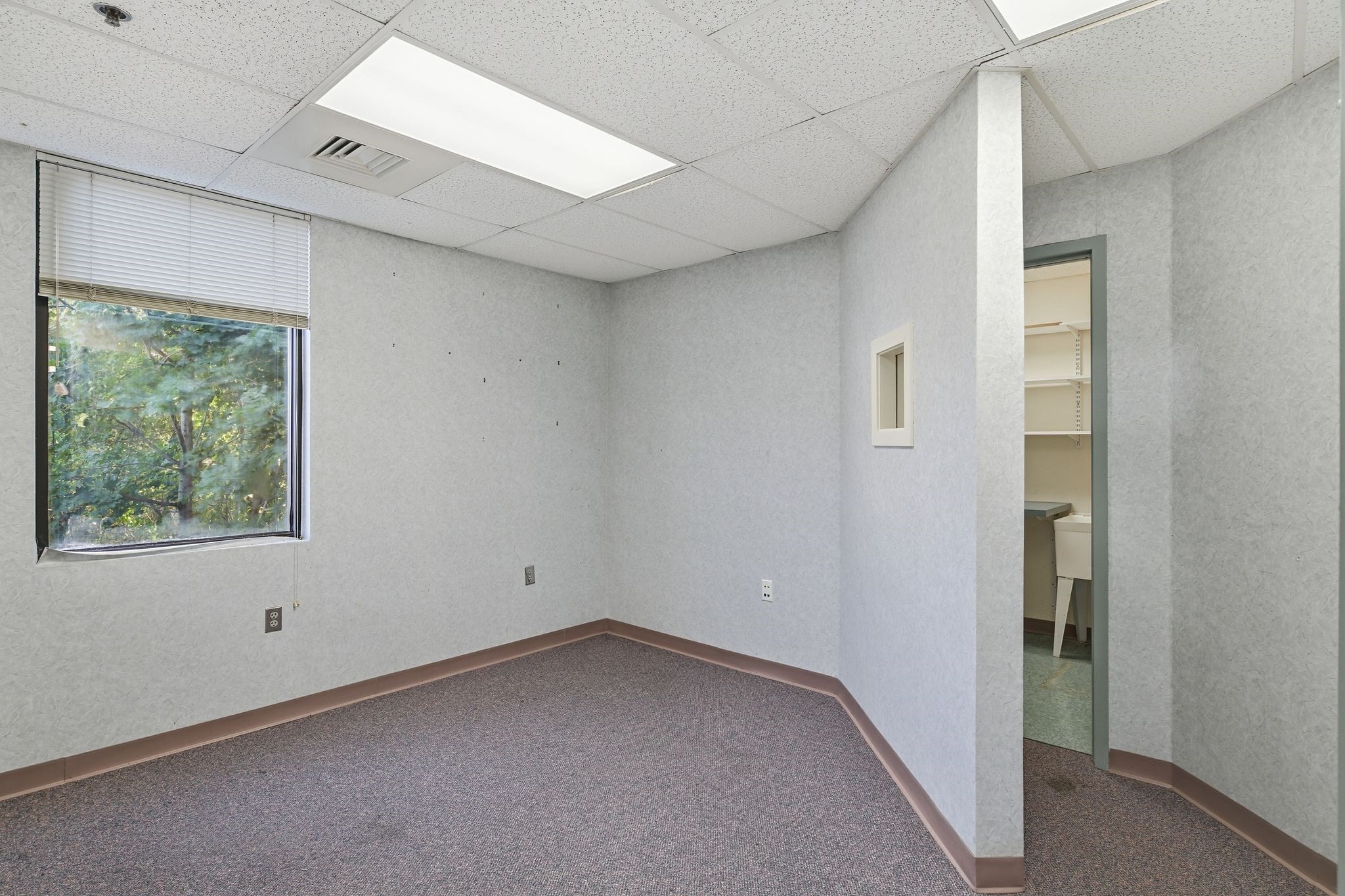 294 N Main St, East Longmeadow, MA 01028 - Image 17
