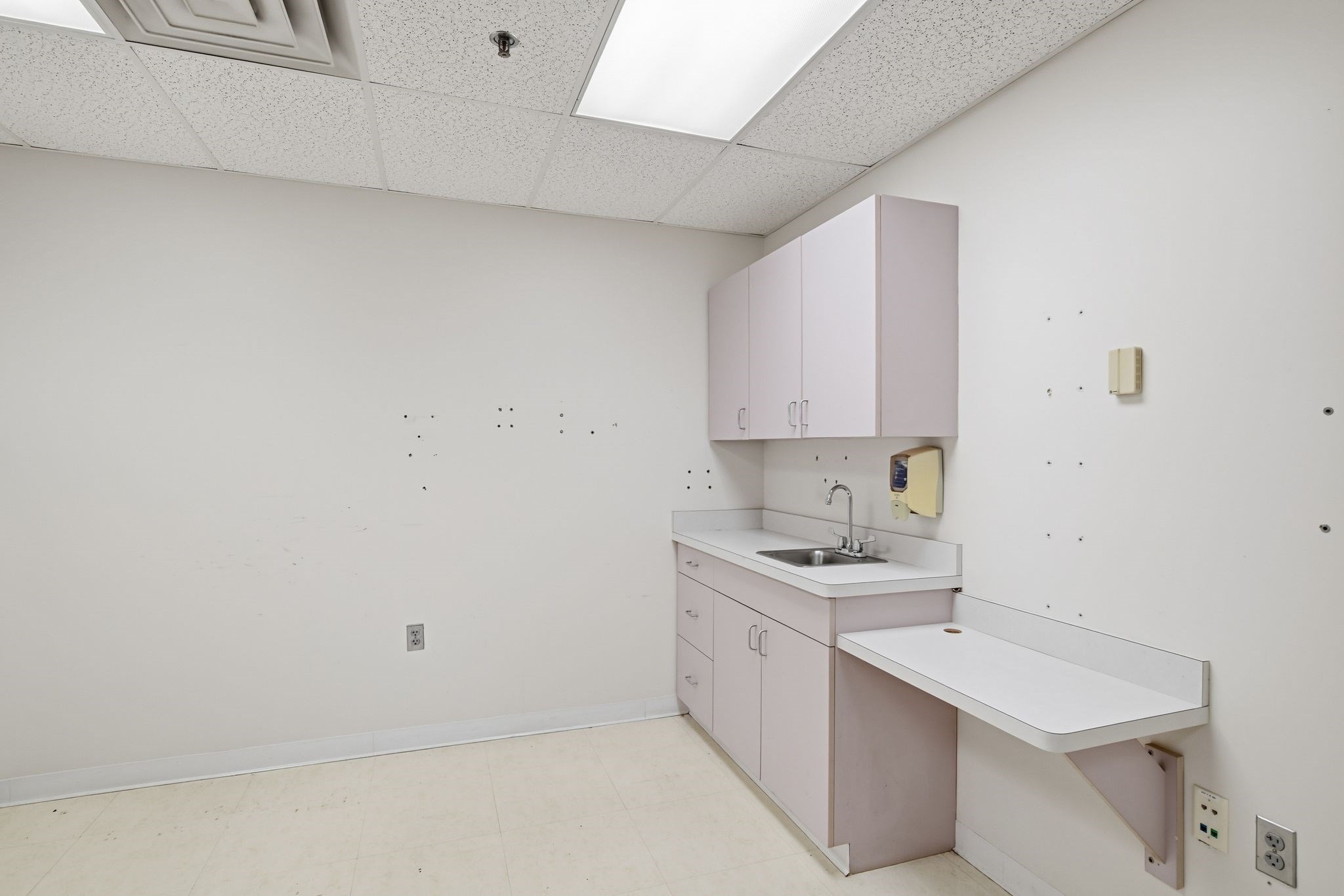 294 N Main St, East Longmeadow, MA 01028 - Image 19