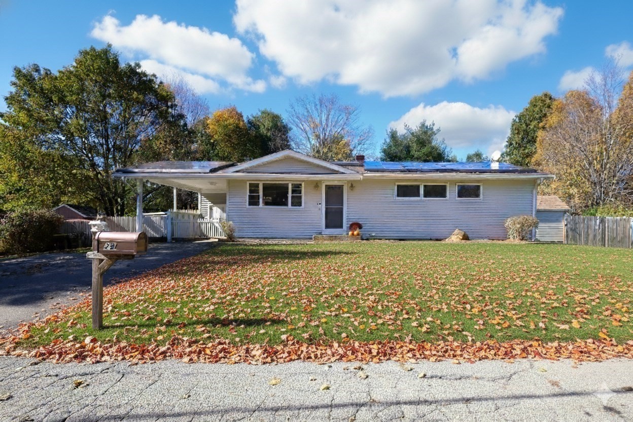 29 Squire Ln, Bellingham, MA 02019 - Image 2