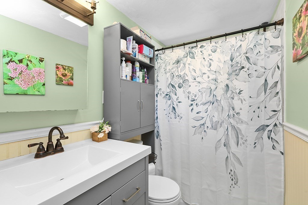 29 Squire Ln, Bellingham, MA 02019 - Image 17