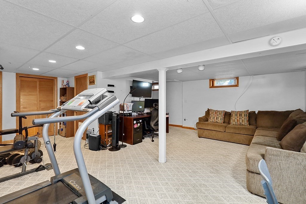 29 Squire Ln, Bellingham, MA 02019 - Image 20