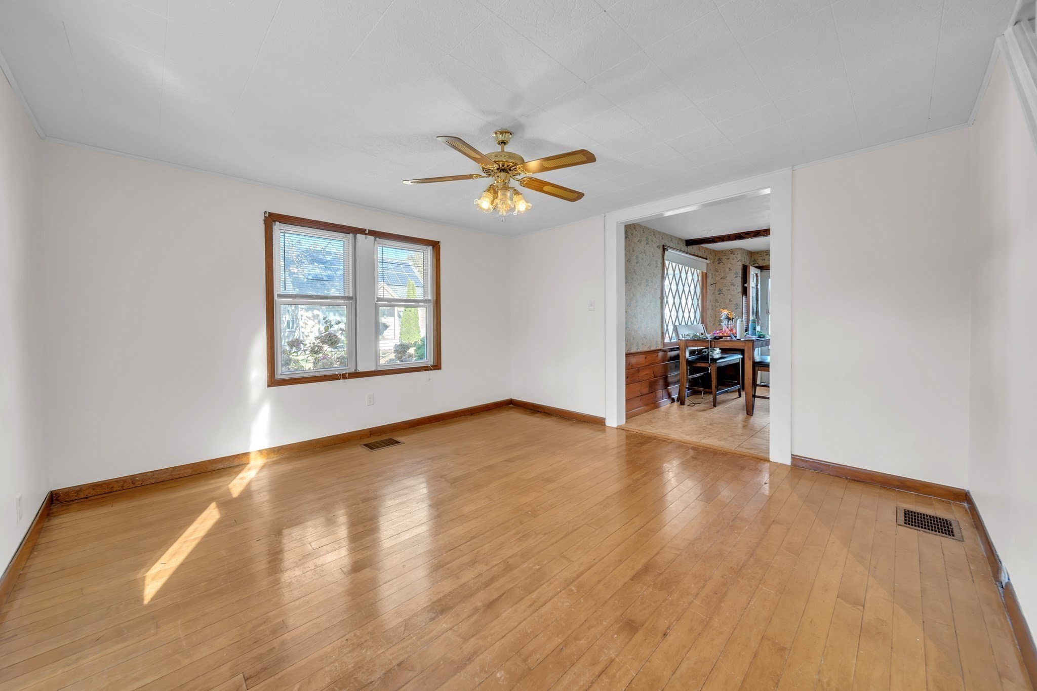 36 England Ave, Fitchburg, MA 01420 - Image 12