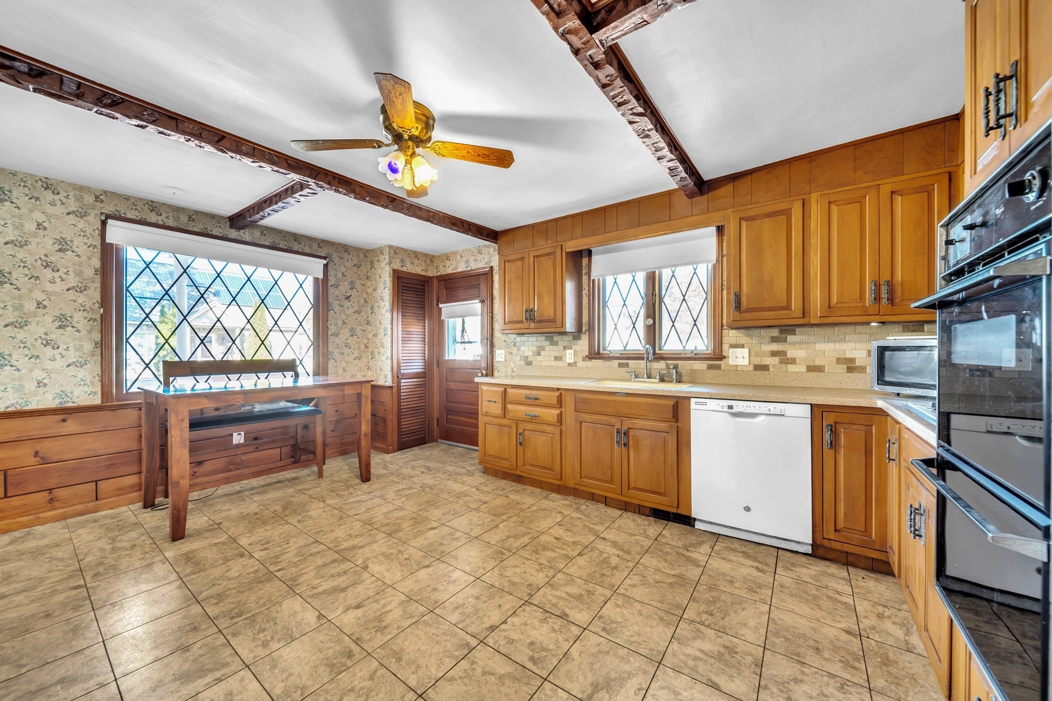 36 England Ave, Fitchburg, MA 01420 - Image 8