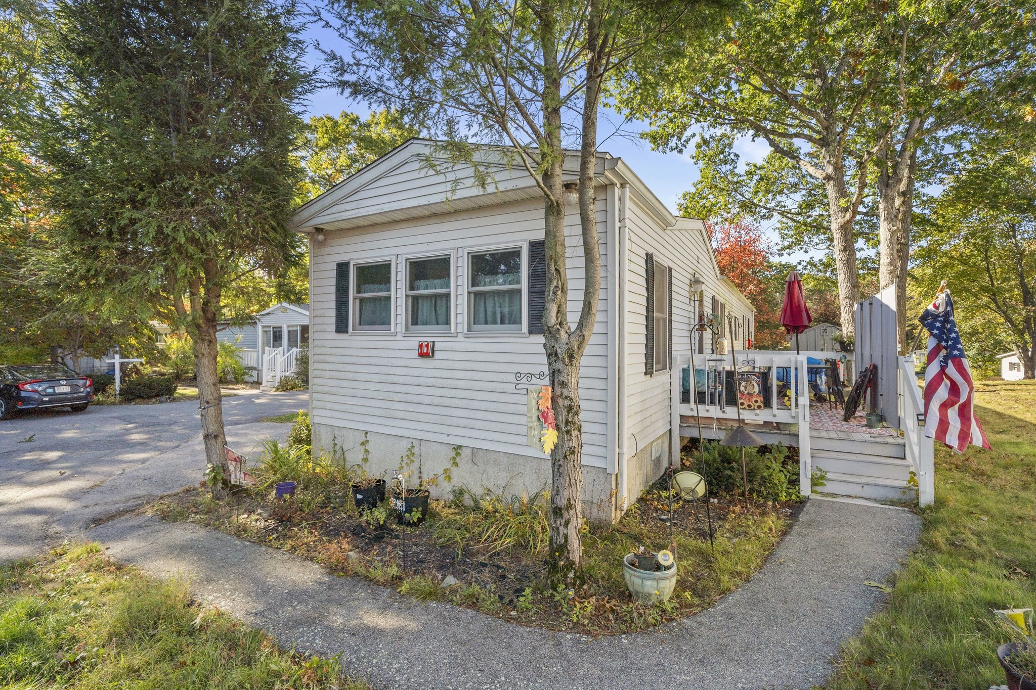 11 Chestnut Cir, Rockland, MA 02370
