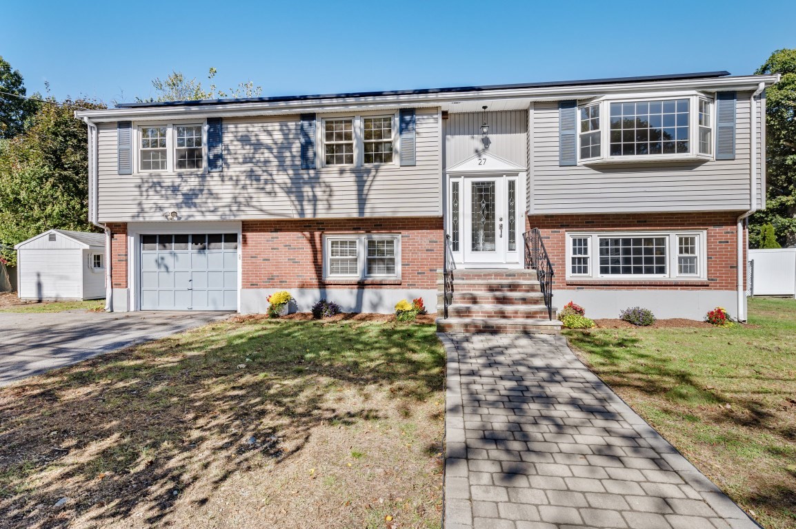 27 Susan Dr, Saugus, MA 01906