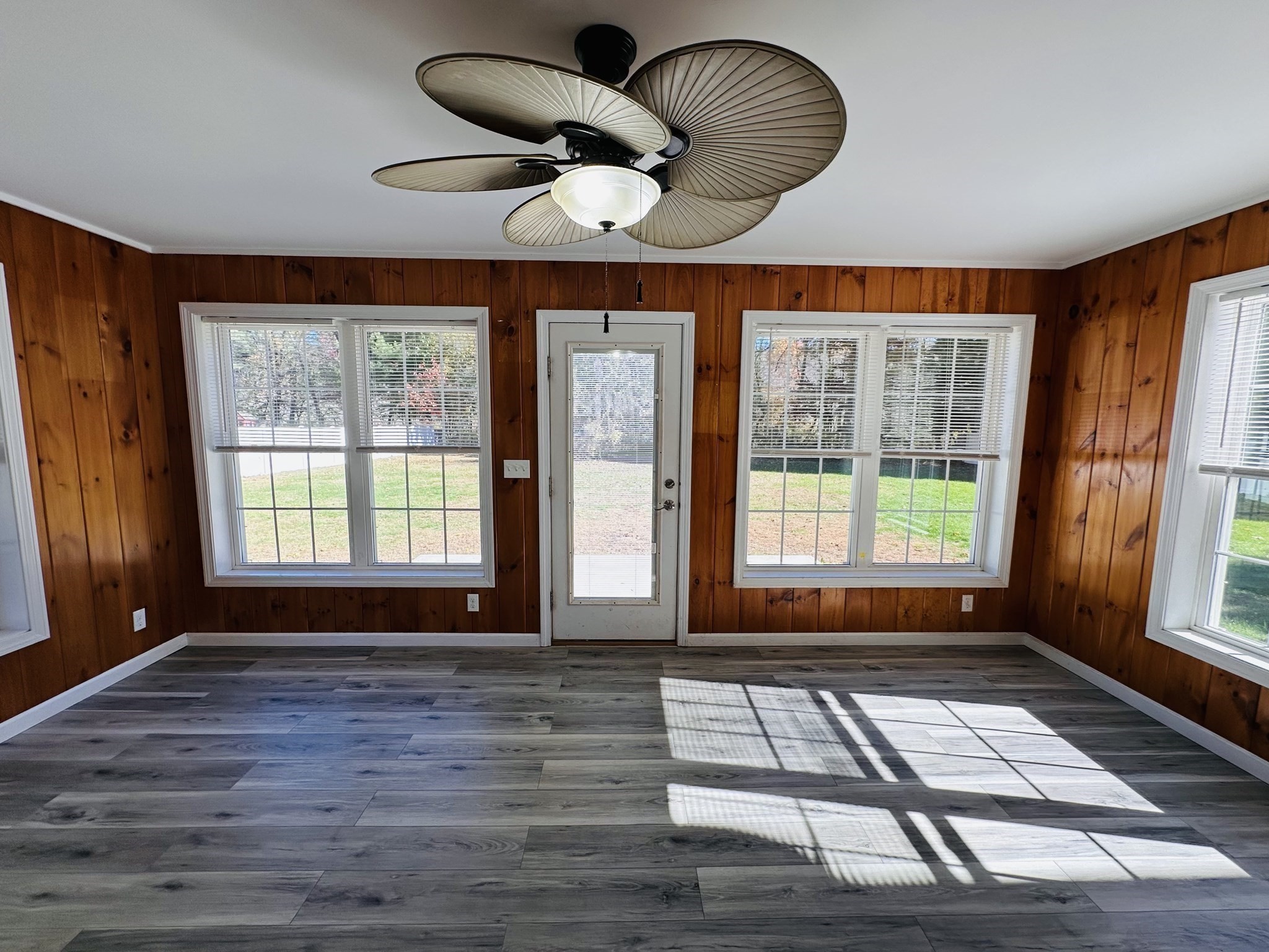 16 Rita Ln, Belchertown, MA 01007 - Image 8